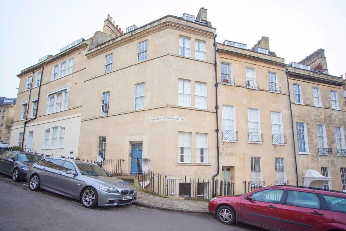 Georgian Garden Apartment - Central Bath