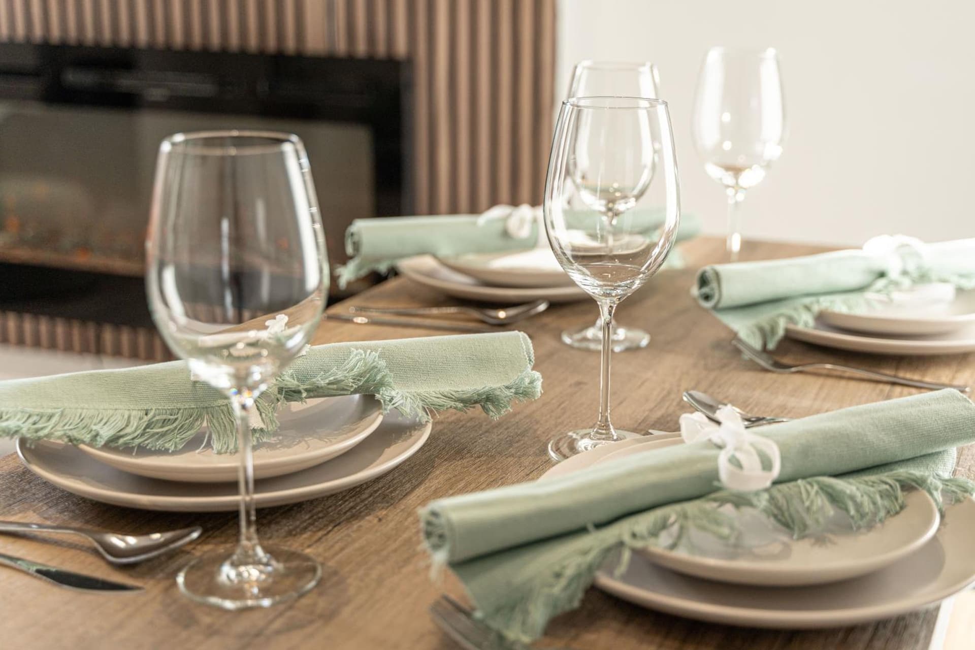 City Centre, Free Parking and Sleeps 8