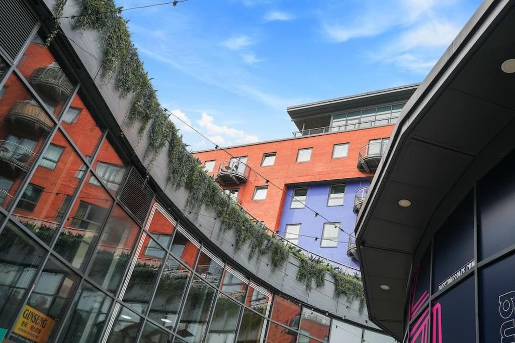 West One City Home from Home with secure parking