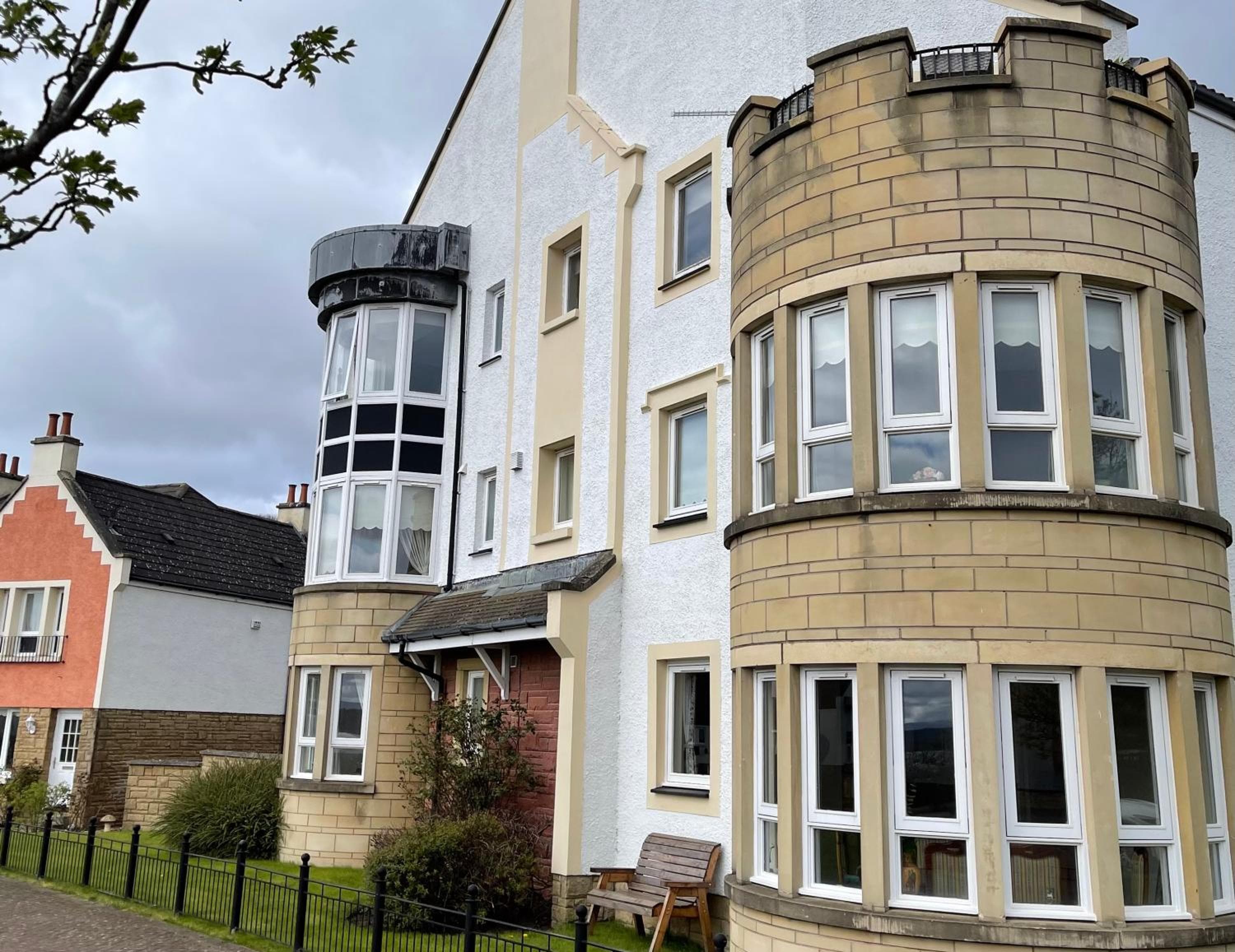 Penthouse at the Bay near Edinburgh
