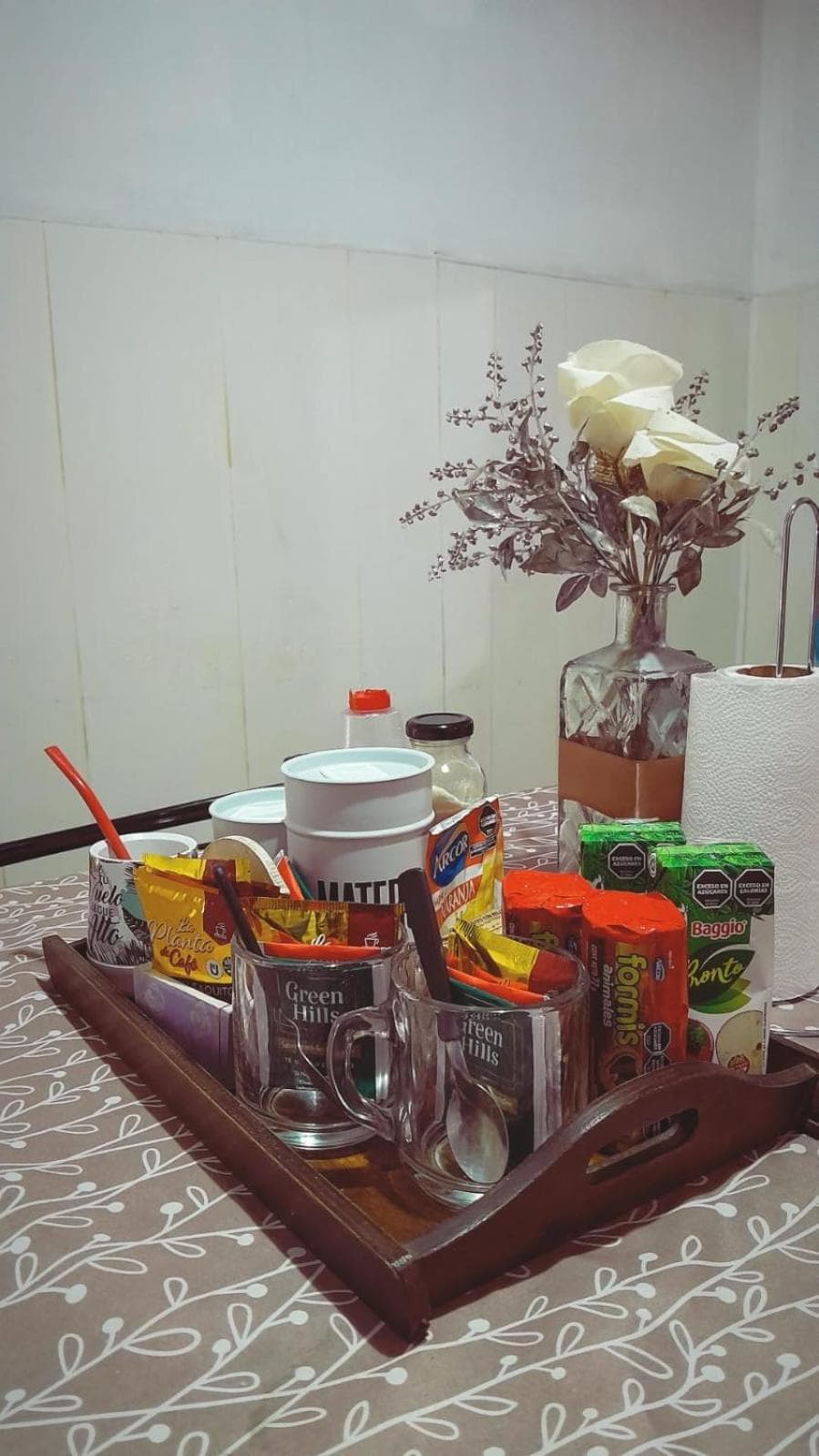 HOSPEDAJE "La Catalina" Ubicada a 15 minutos del Aeropuerto de Ezeiza con Estacionamiento Gratis-Cancelacion Gratis -Desayuno Gratis -Parking Gratis-Se Pag