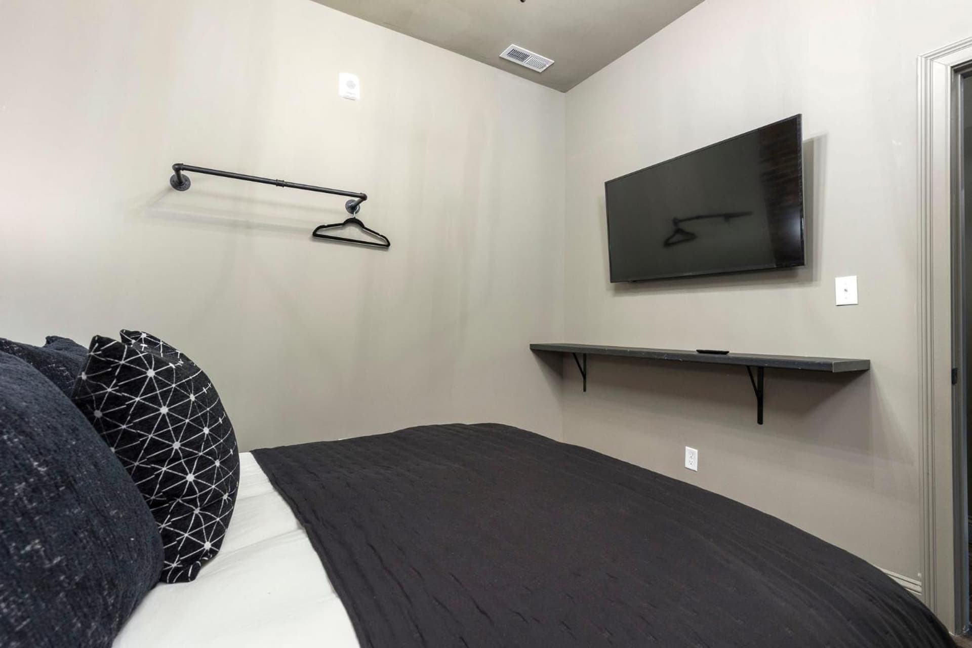 Penthouse Grand Executive Suite 3