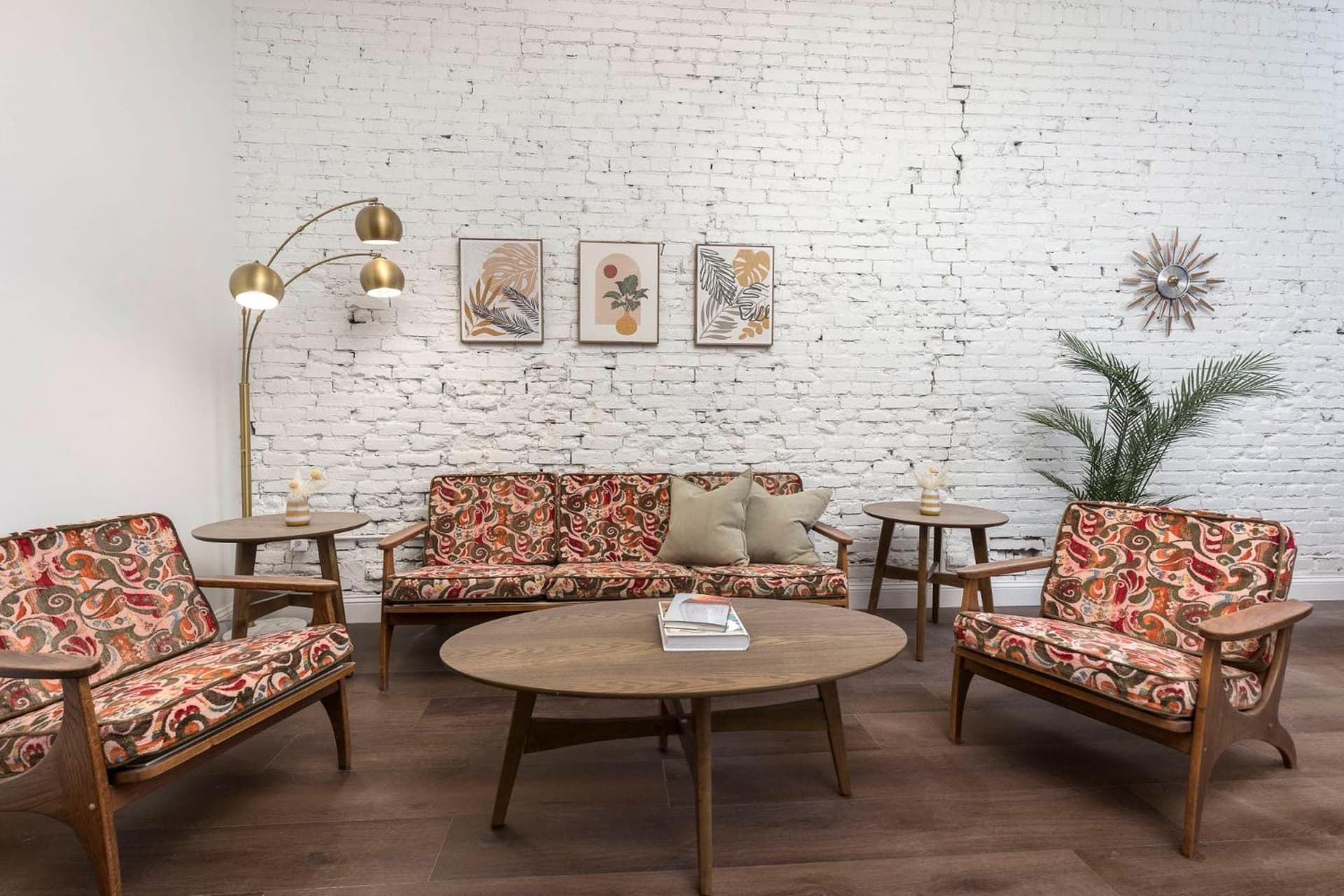 Bourbon Loft 5 bed-2 bath by Hollyhock Suites 4