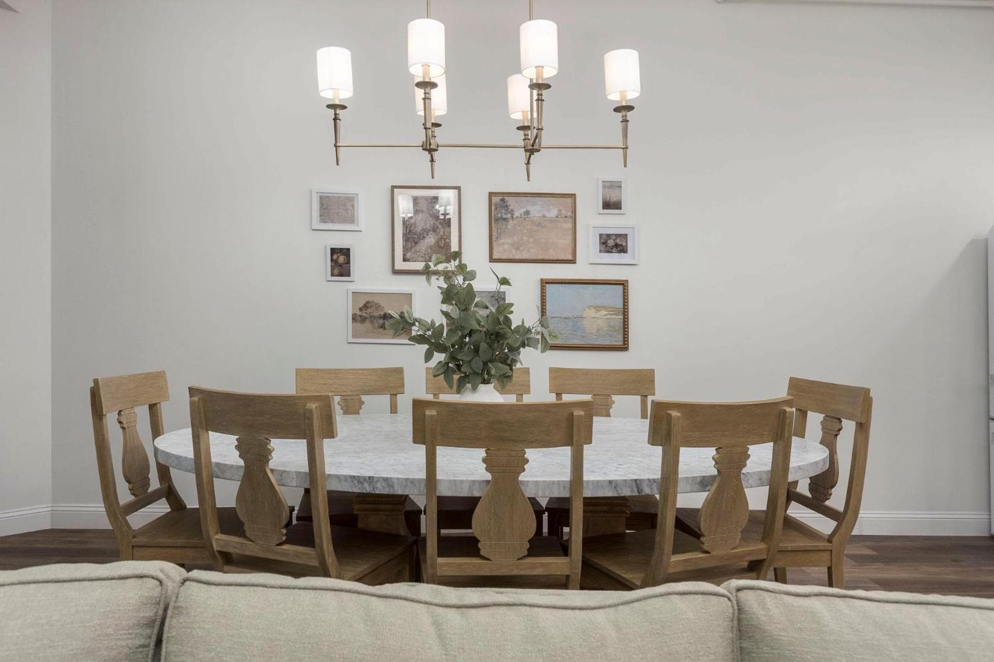 Glamorous Heart of Kentucky 4 Bed 2 bath Luxury Suite