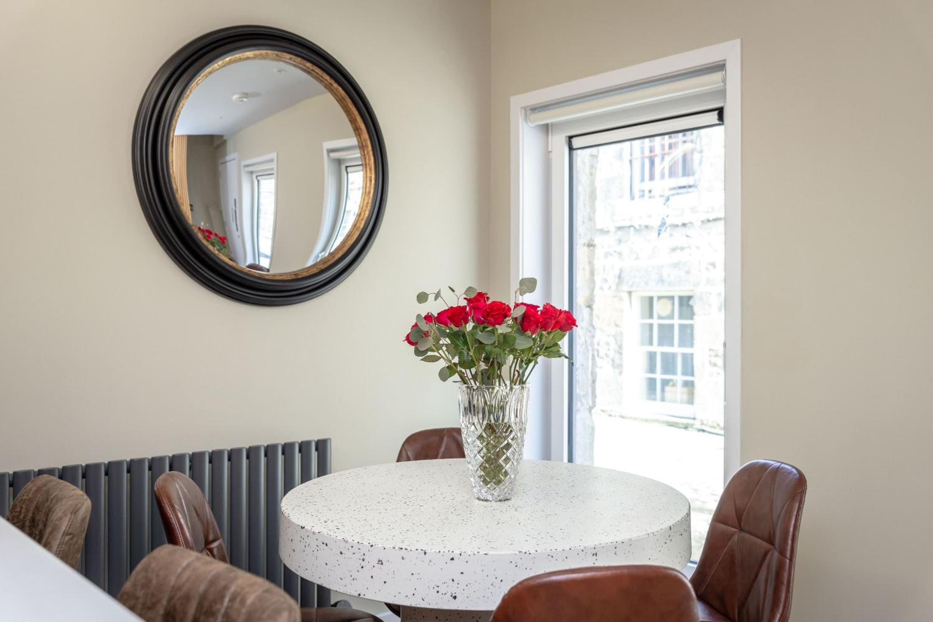 Dragon Suites - City Centre 2 Bed Luxury Mews House