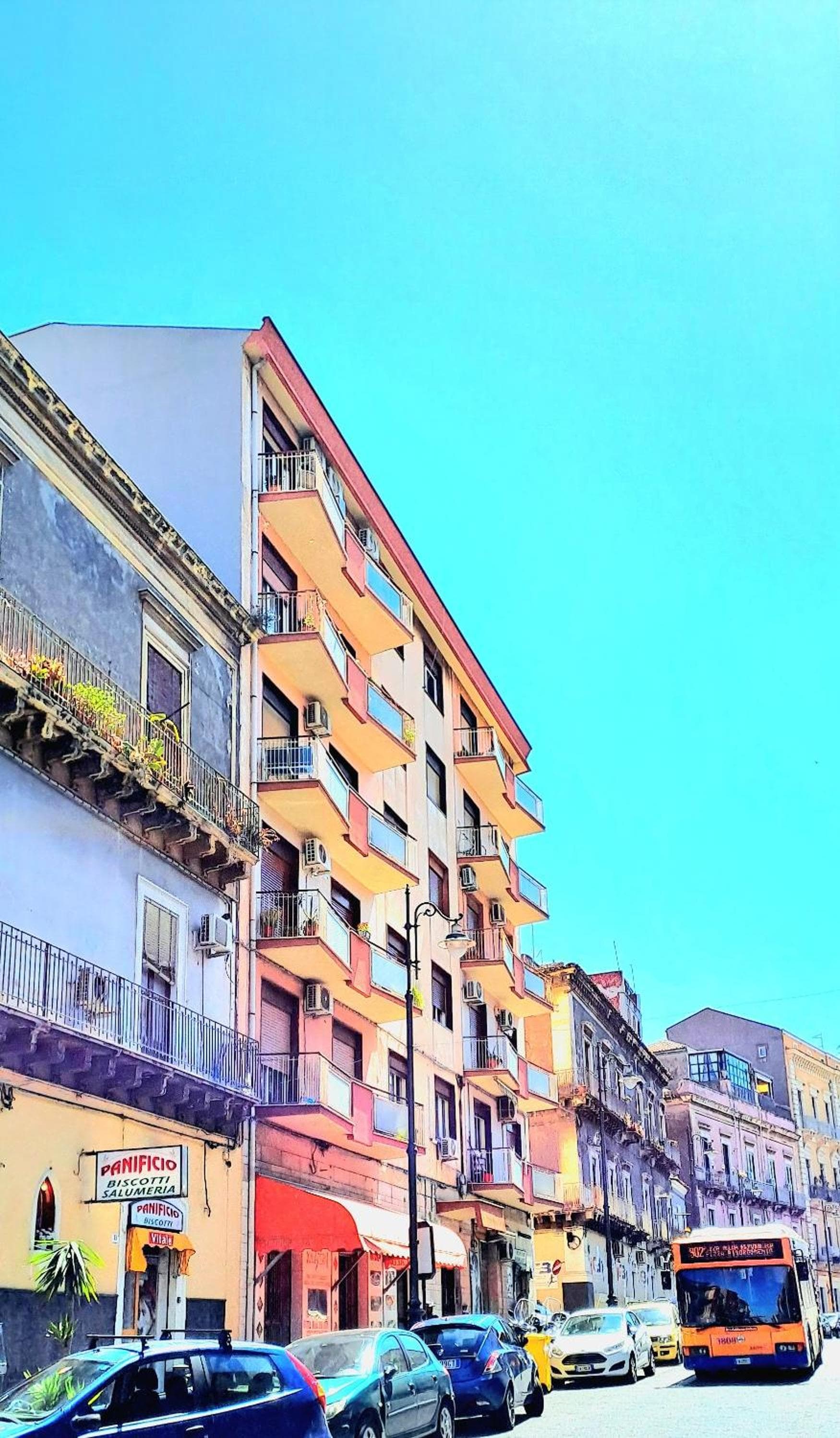 Trinacria View