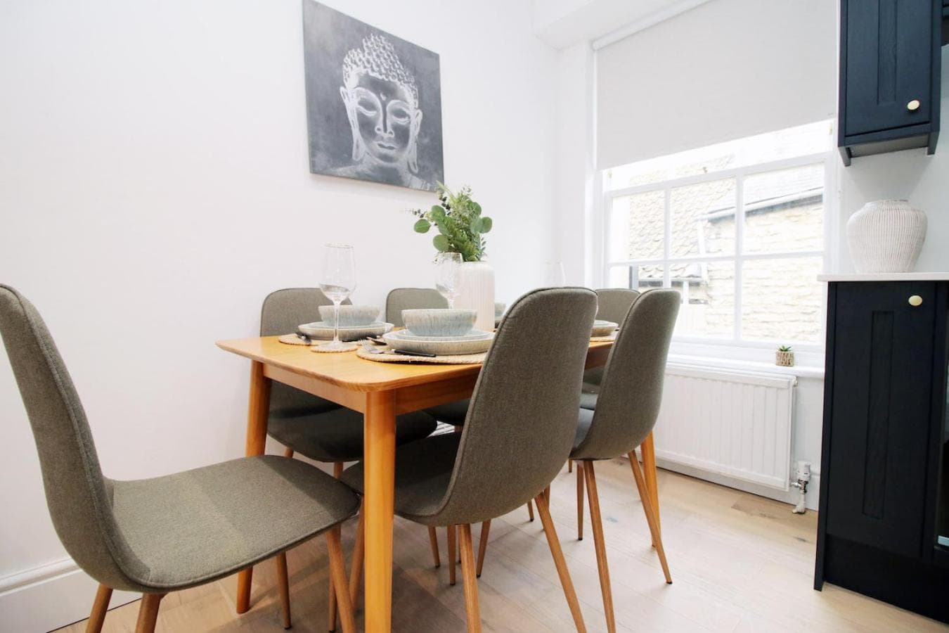 Heart of Bath: Kingsmead Apartment