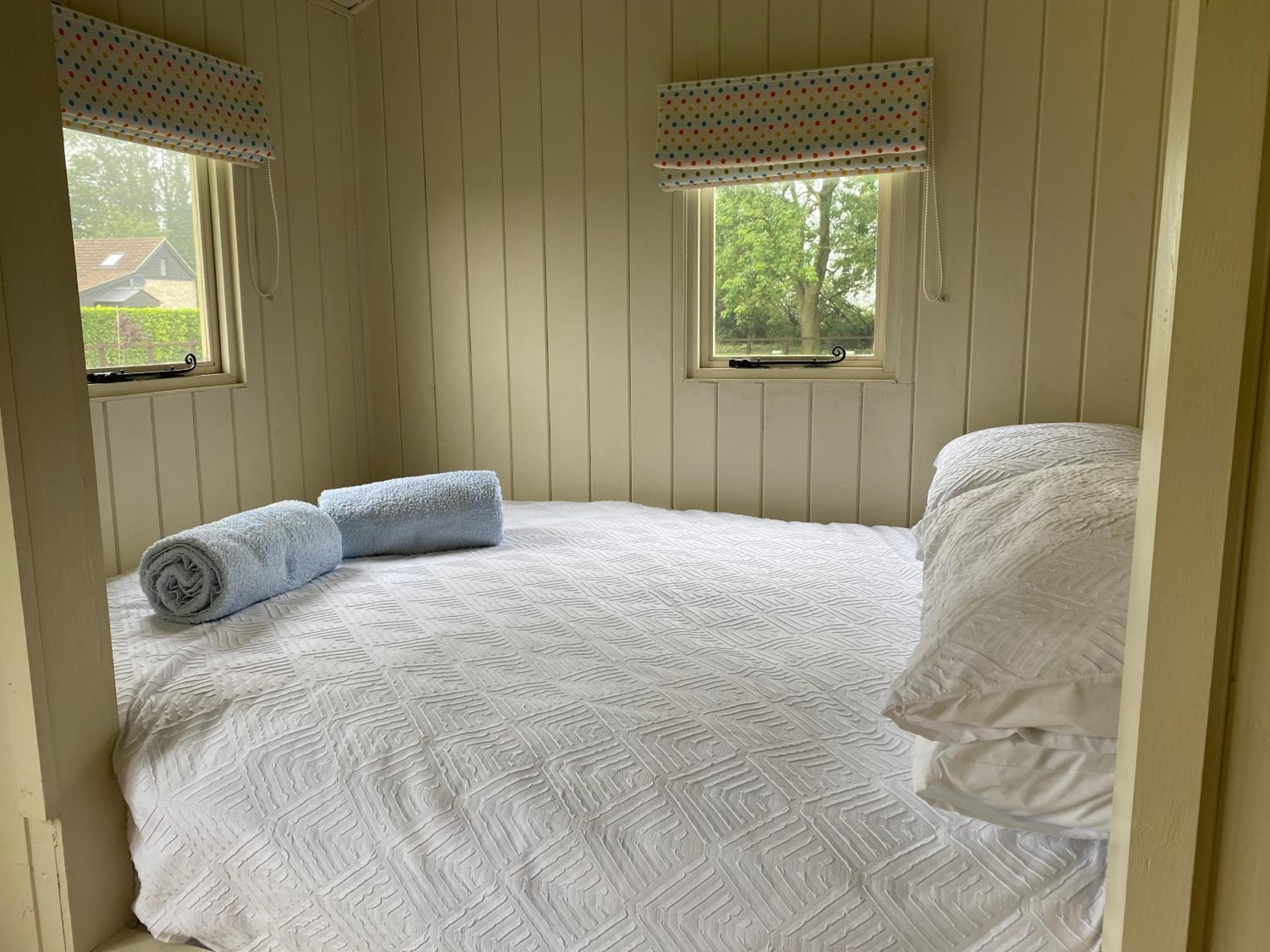 Willow Shepherd Hut
