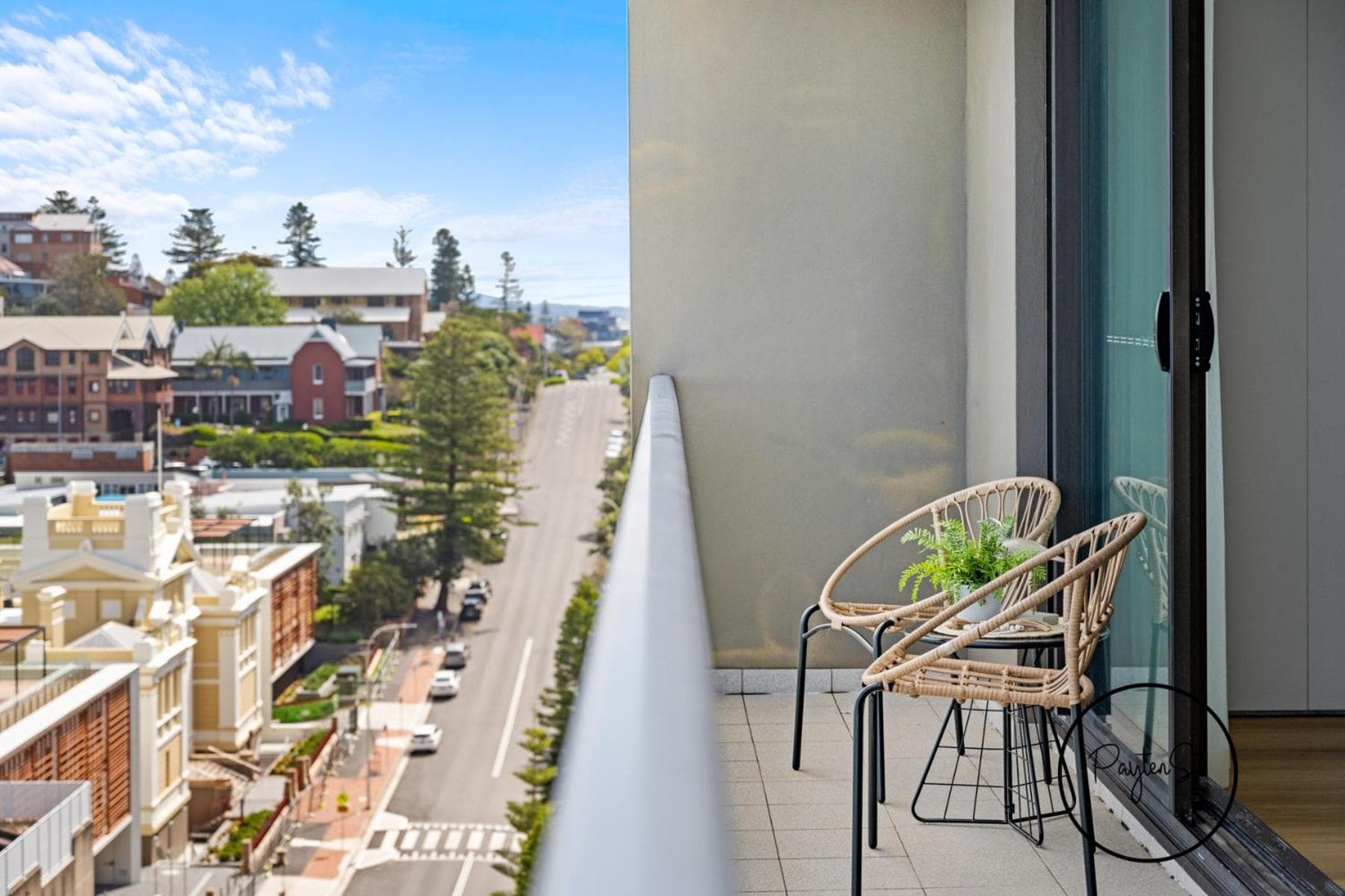 901 - Perfect Penthouse - With Free Parking