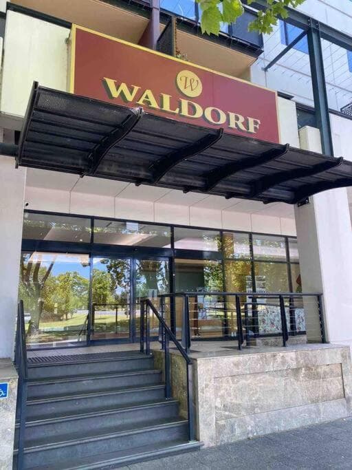 City Escape Mounts Bay - Near Kings Park - Parking - WiFI