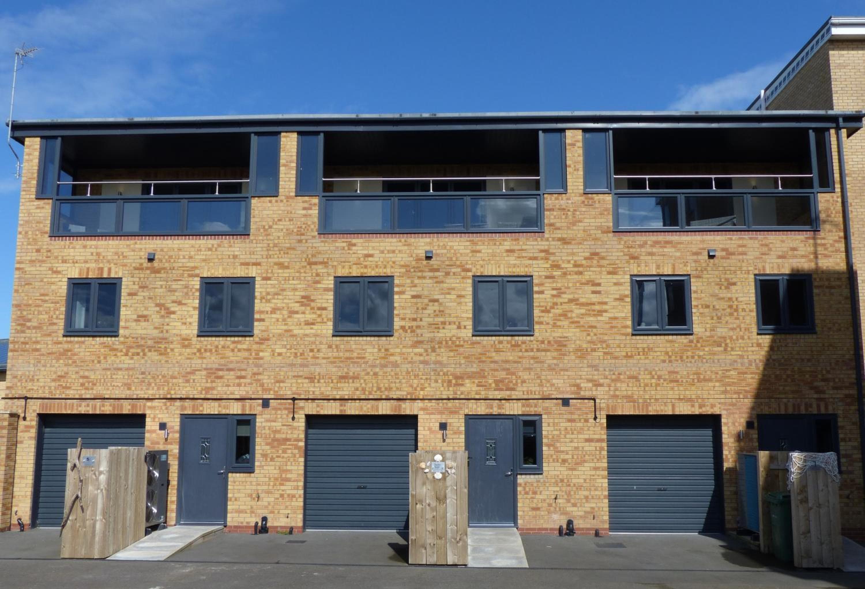Seashell - Hornsea Duplex Apartment with Sea Views and Balconies