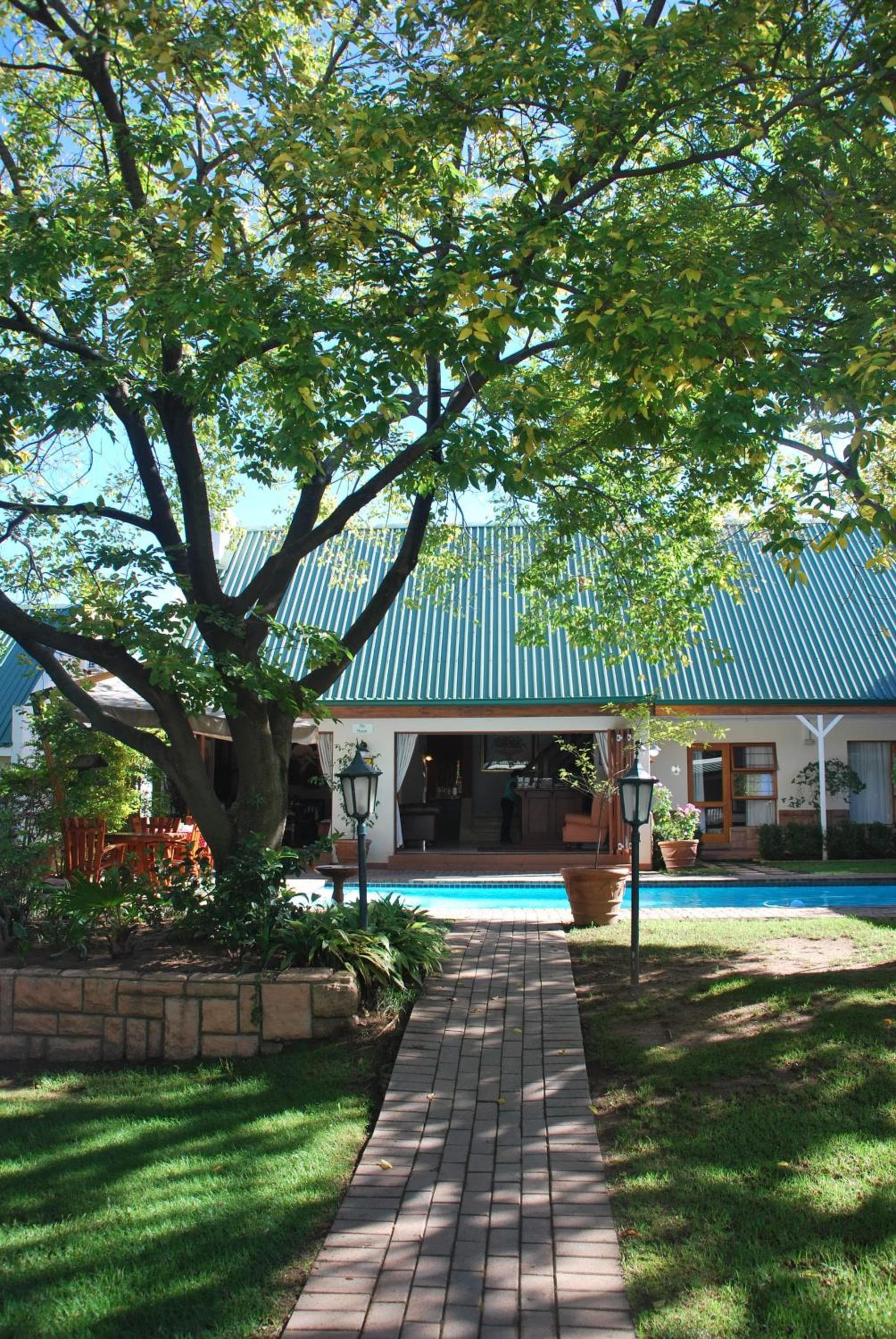HOSPITALity Lodges