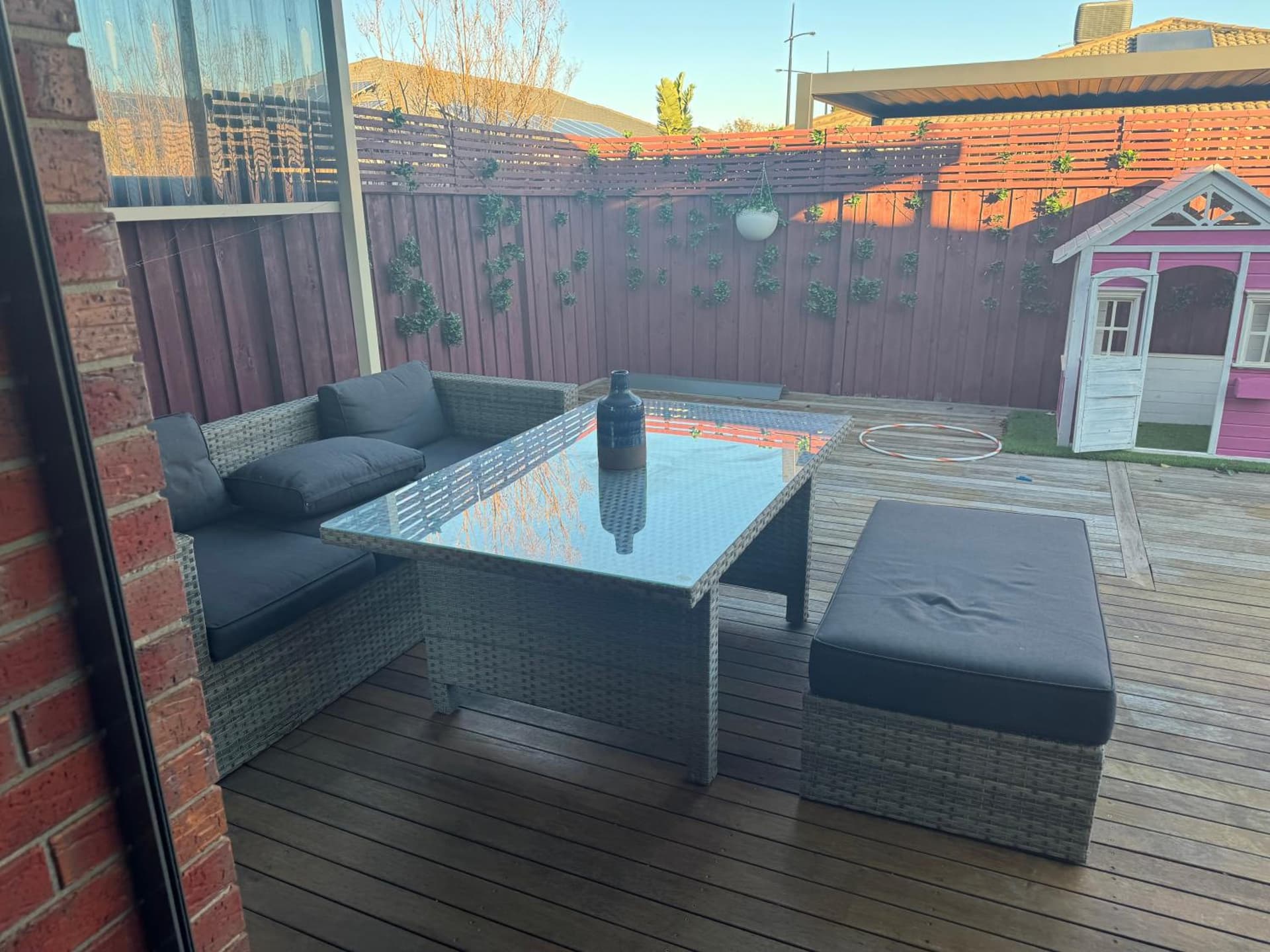 Fully furnished 4 Bedrooms House located in Fraser Rise
