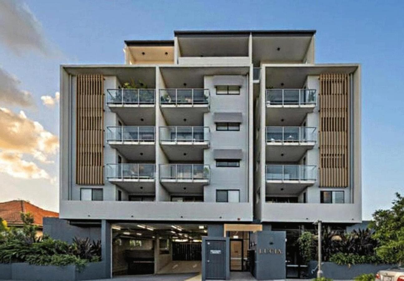 Modern 2-Bed 2-Bath - Walk to Hospital & Westfield