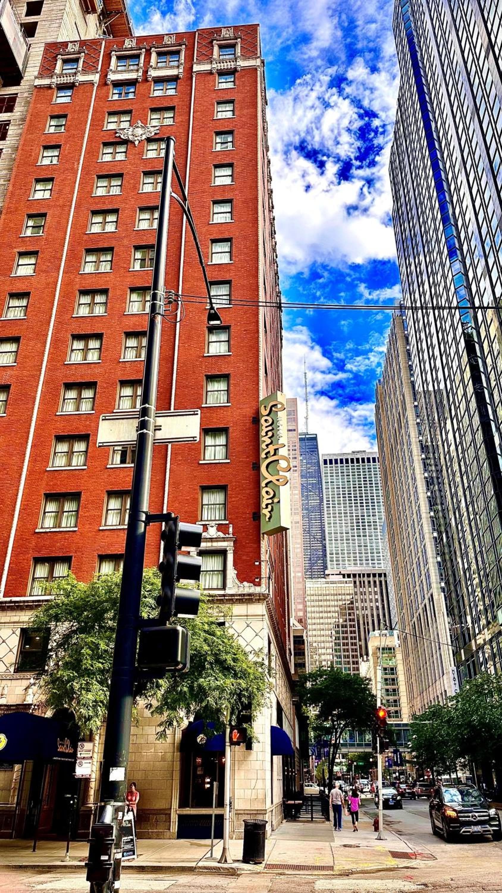 Hotel Saint Clair - Magnificent Mile