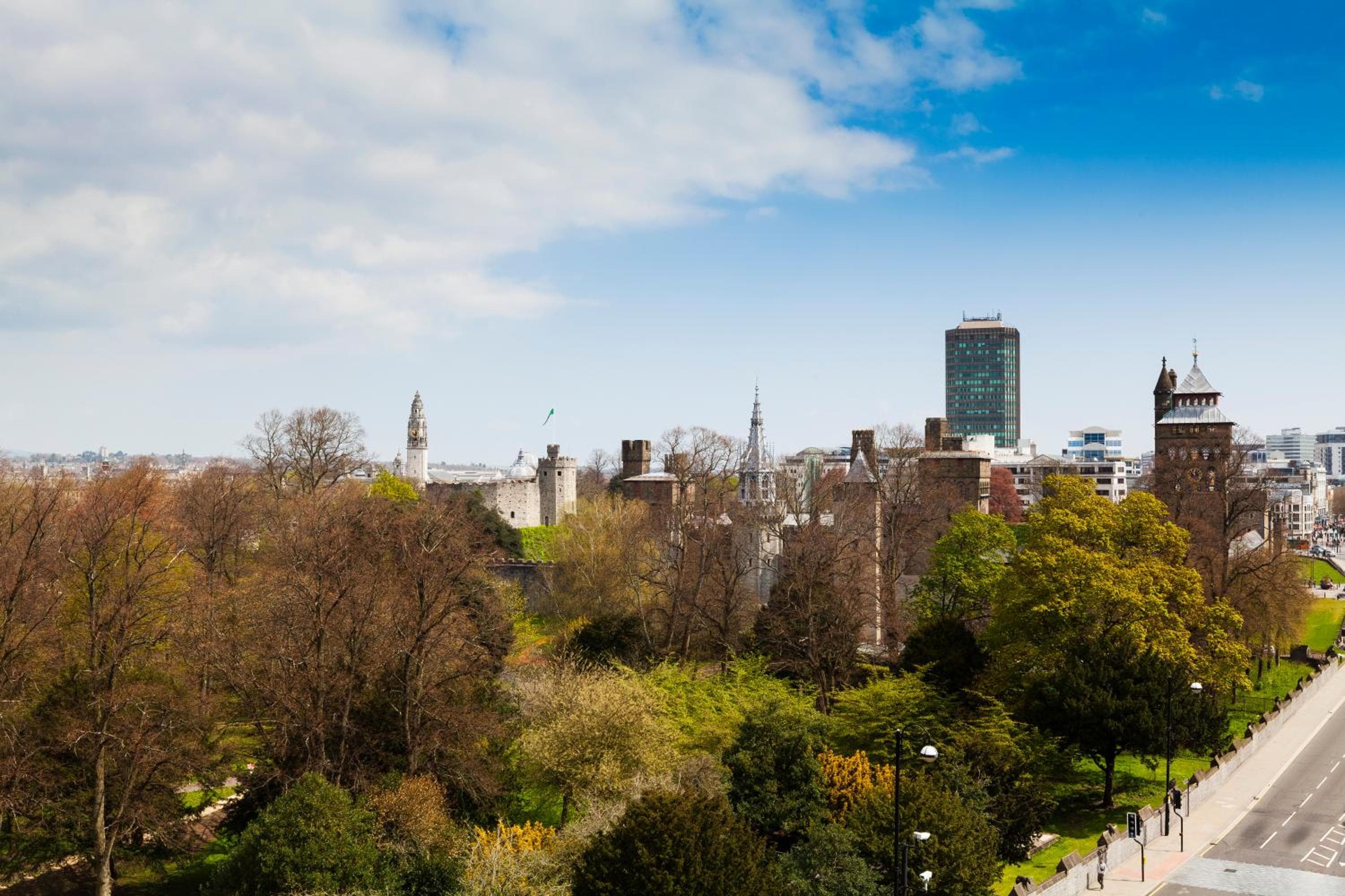 Holiday Inn Cardiff City Centre by IHG 4