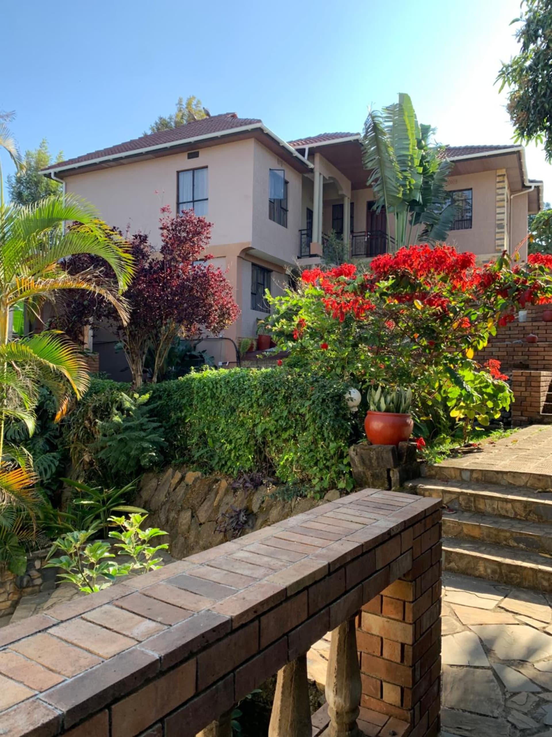 Peakline Apartments