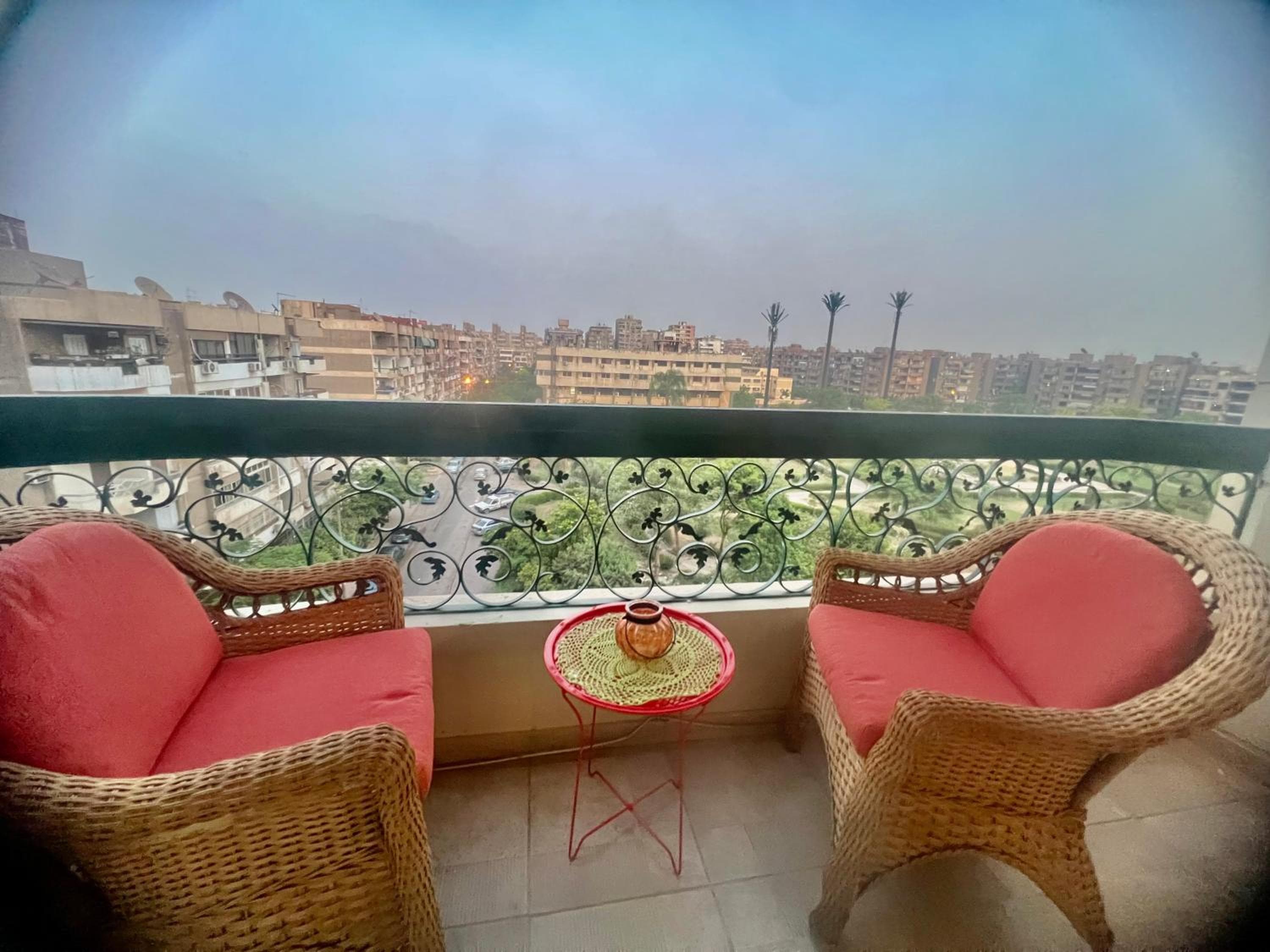 2 Bedrooms Apartment, Close to Airport