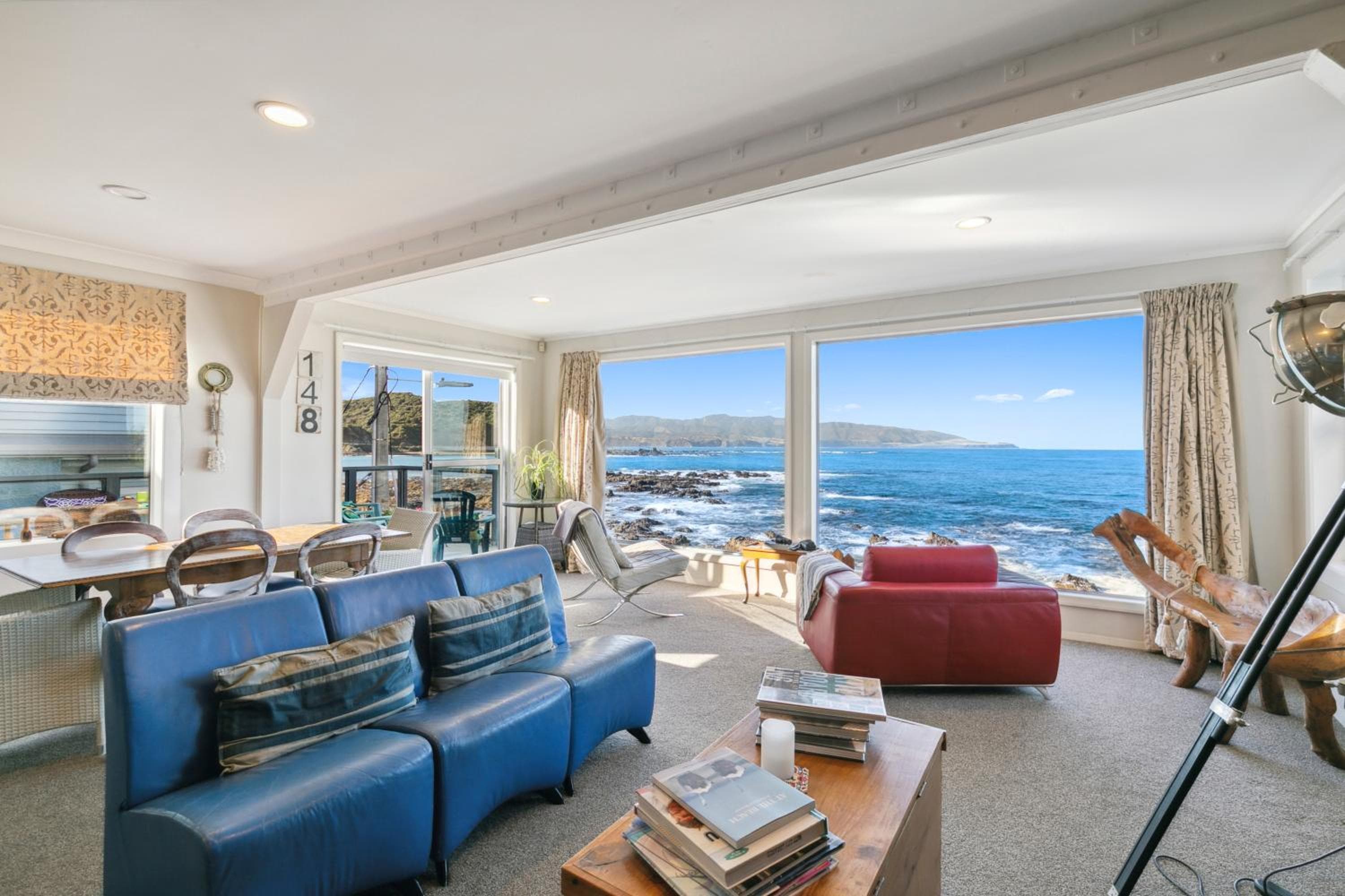 Pacific Ocean seafront home near airport