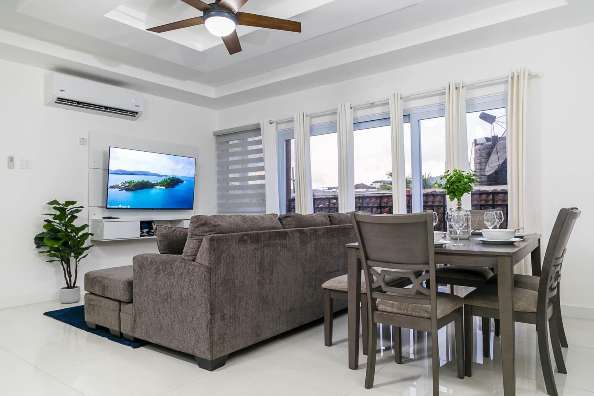 Choose To Be Happy at Twenty 2A 2-Bedroom w Pool