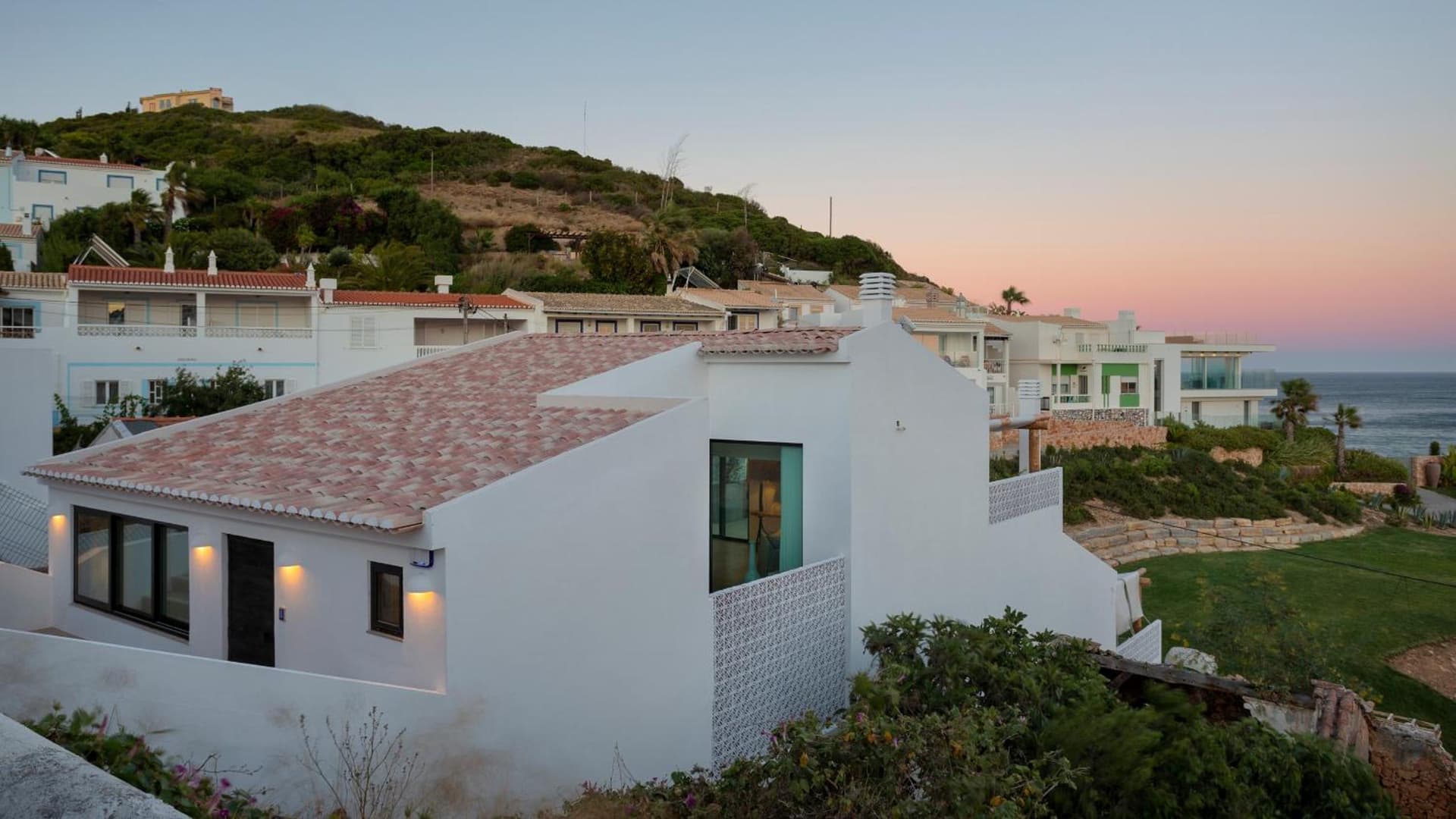 Casas da Praia by Sevencollection