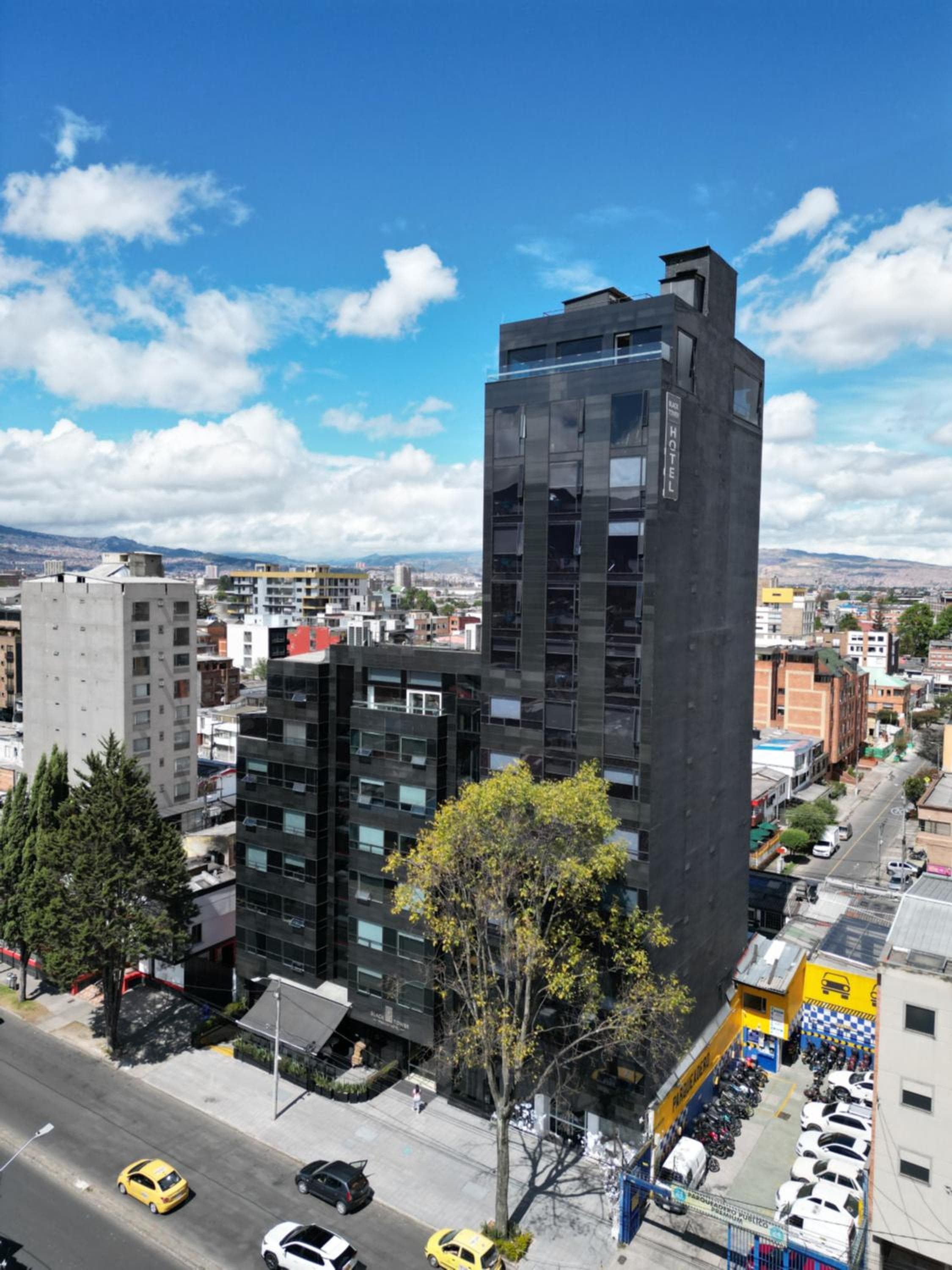 Hotel Black Tower Premium