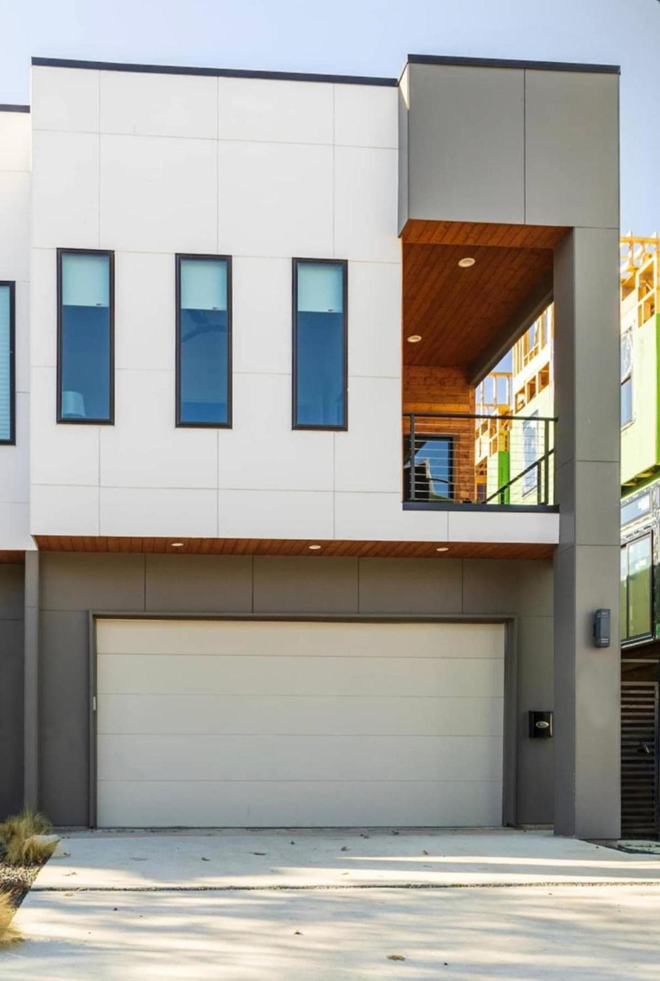 Uptown Modern with Private Patio & 1Gbps Wi-Fi