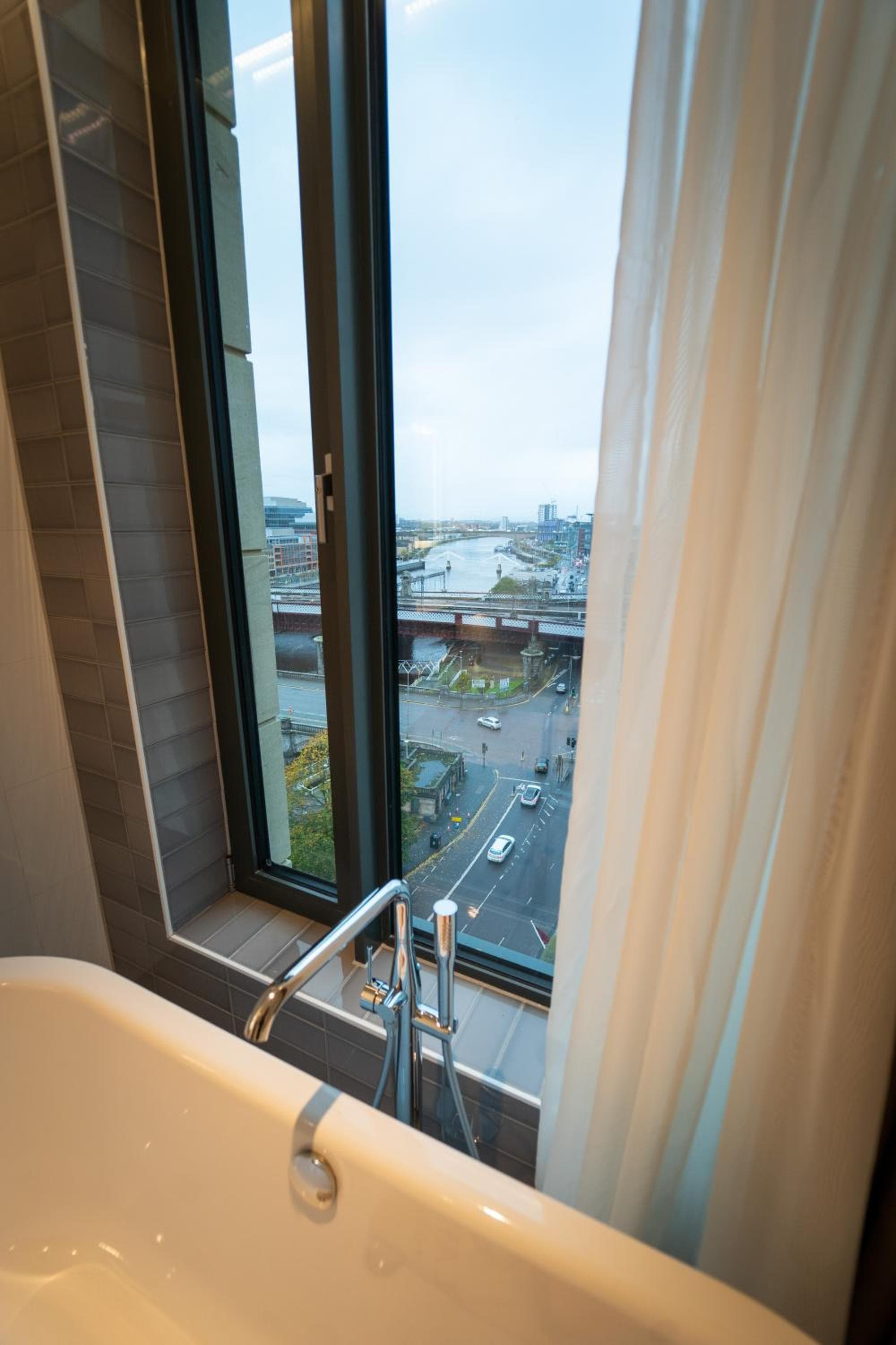 Clayton Hotel Glasgow City 5