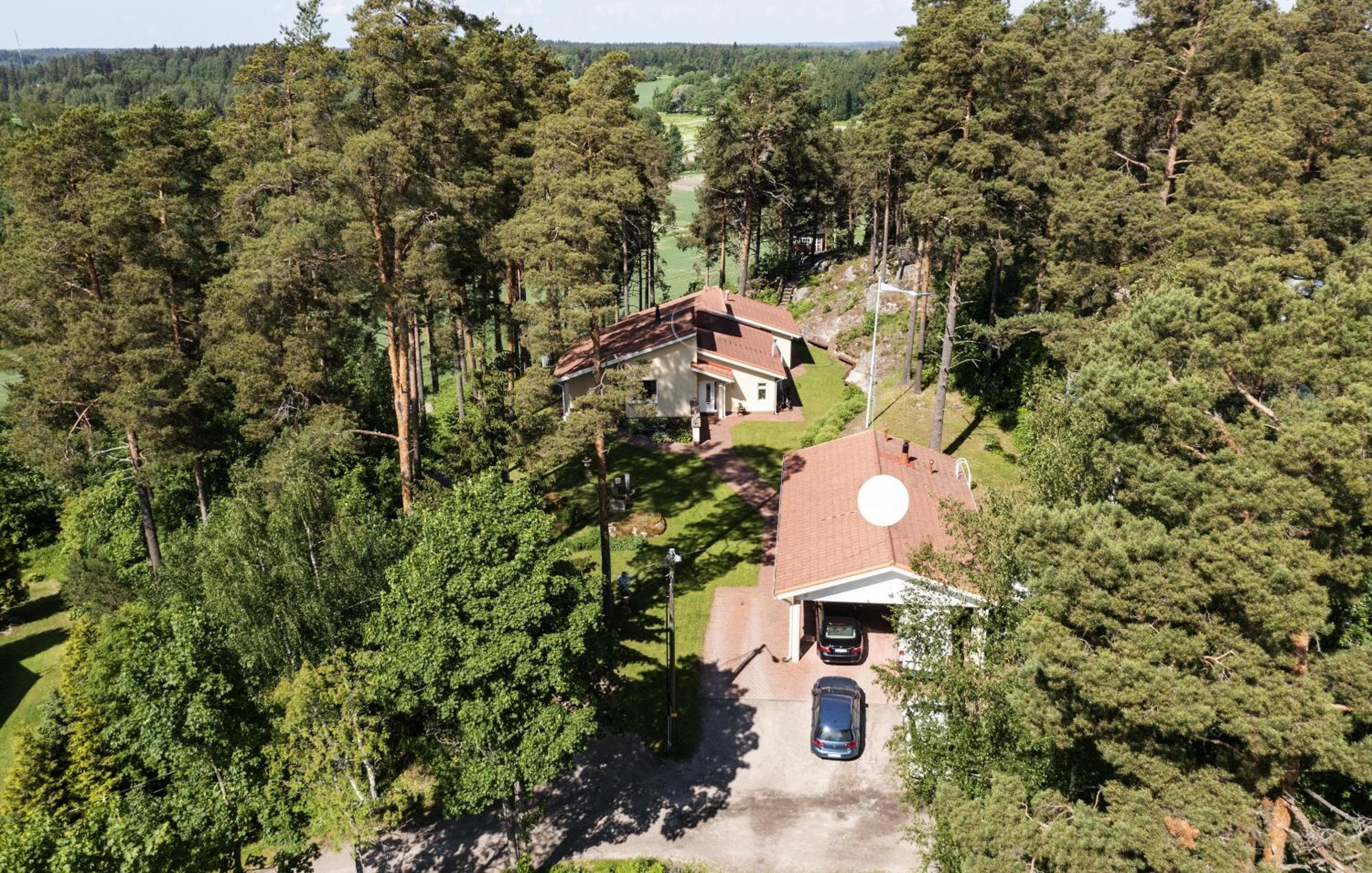 Villa Tammikallio Guest House, near the airport - Kodikas vierasmaja Tuusulassa