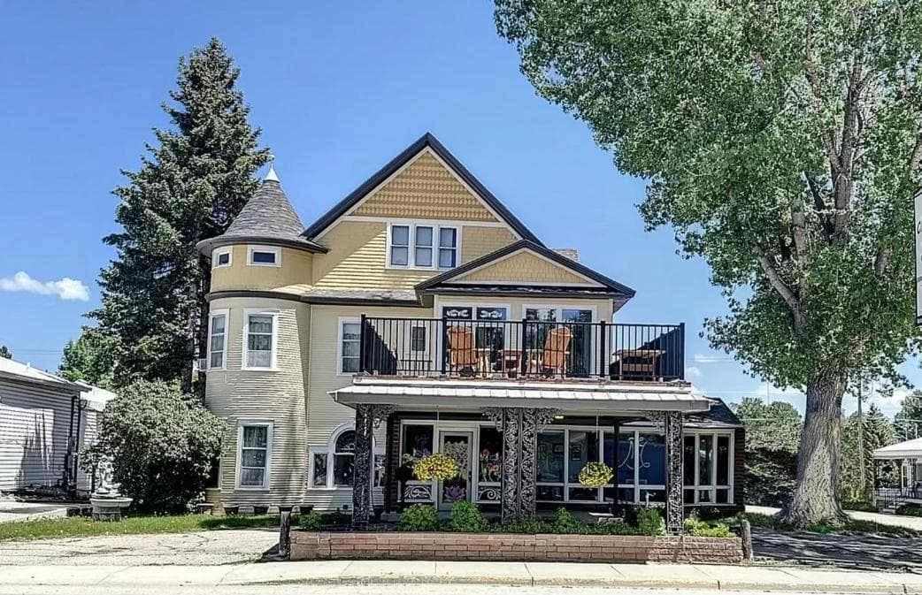 The Boho Buffalo Inn