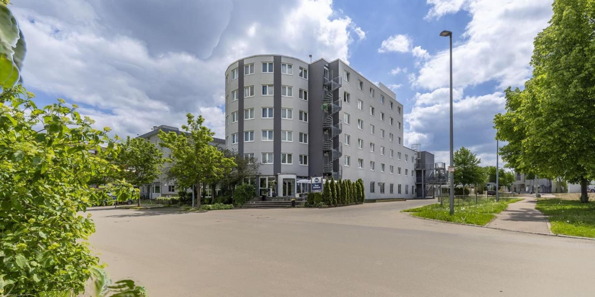 PLAZA INN Stuttgart Airport Messe