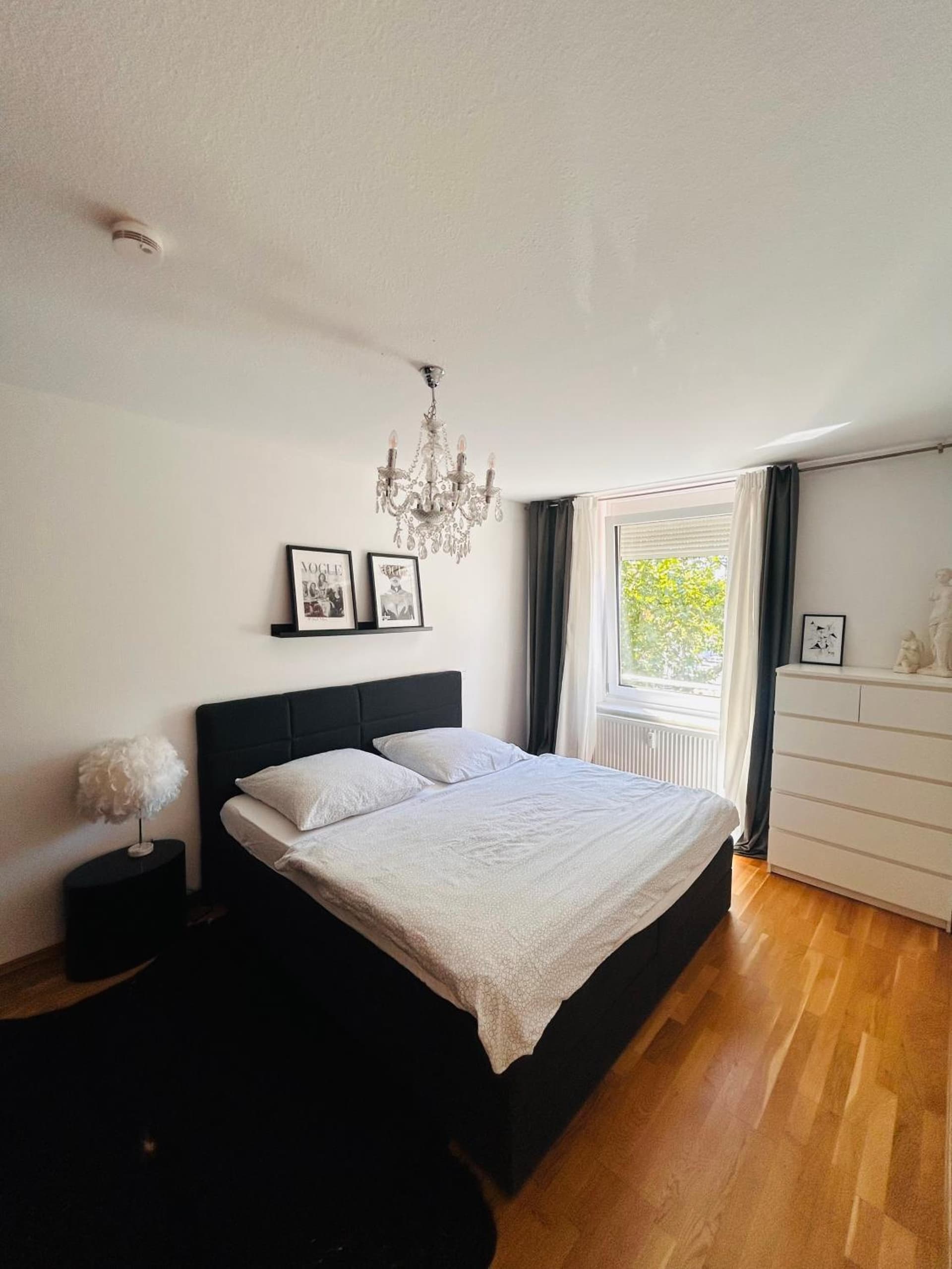 Moderne (Messe-)Wohnung in zentraler Lage