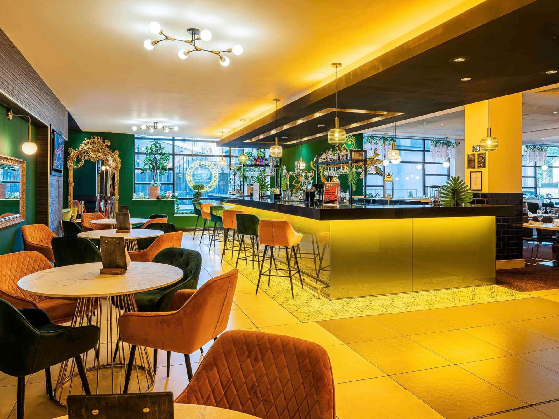 Novotel Birmingham Centre 4