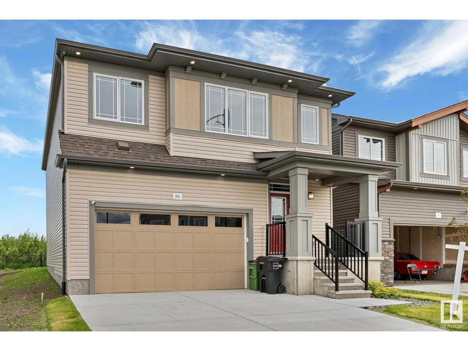 4 bedroom Luxury Home , Theater, Sleeps 7, AC , Garage