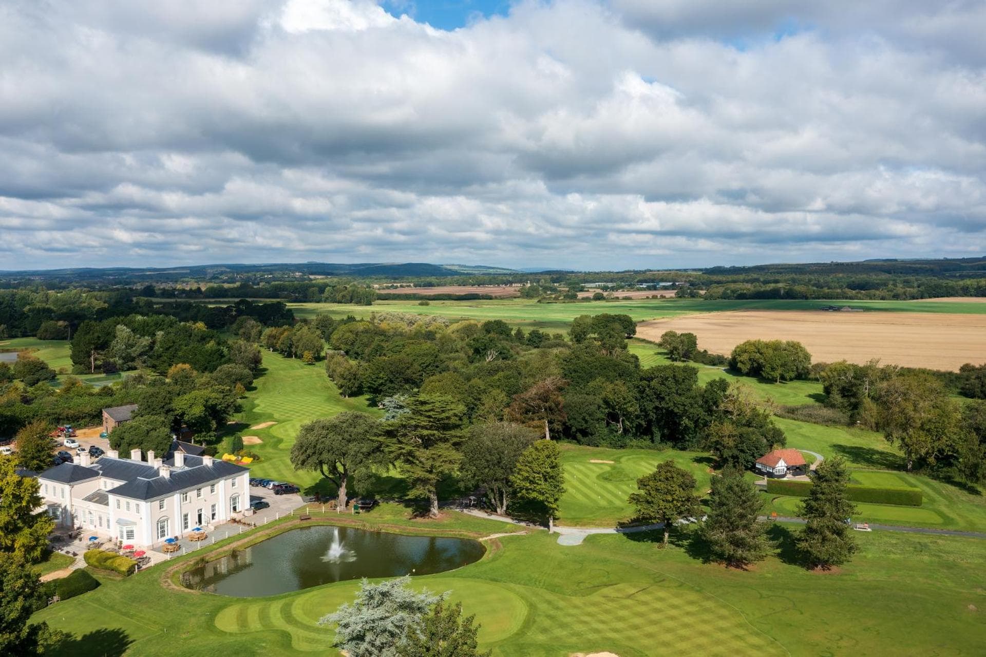 Bungalow Close to South Downs & Beach