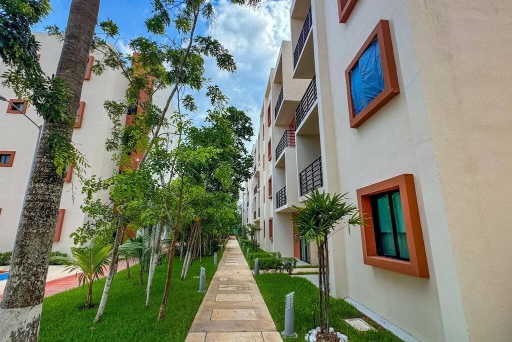 Departamento nuevo con alberca en Cancún