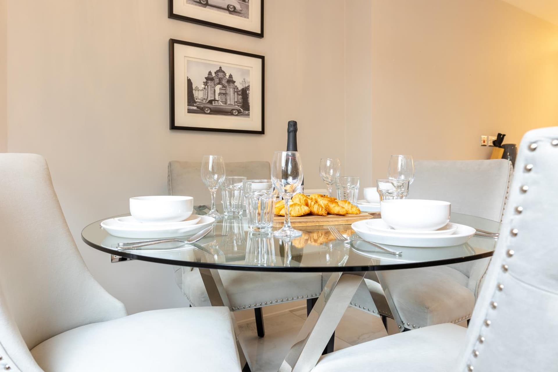 Exclusive Cardiff City Centre Apartment