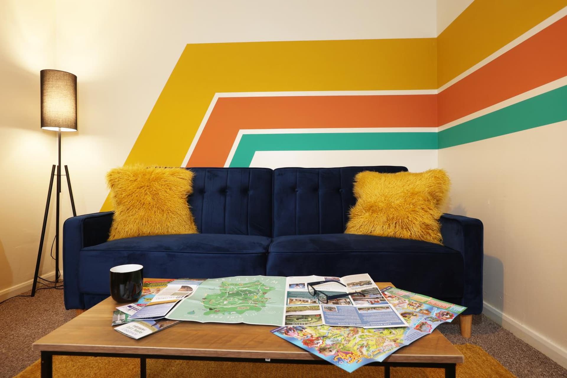 Blagdon Park By N And N Stays Ltd, 2 Bedroom house In Bath, Perfect for Contractors and Workers, Transport links 10 mins to City Centre, Free on Street Par
