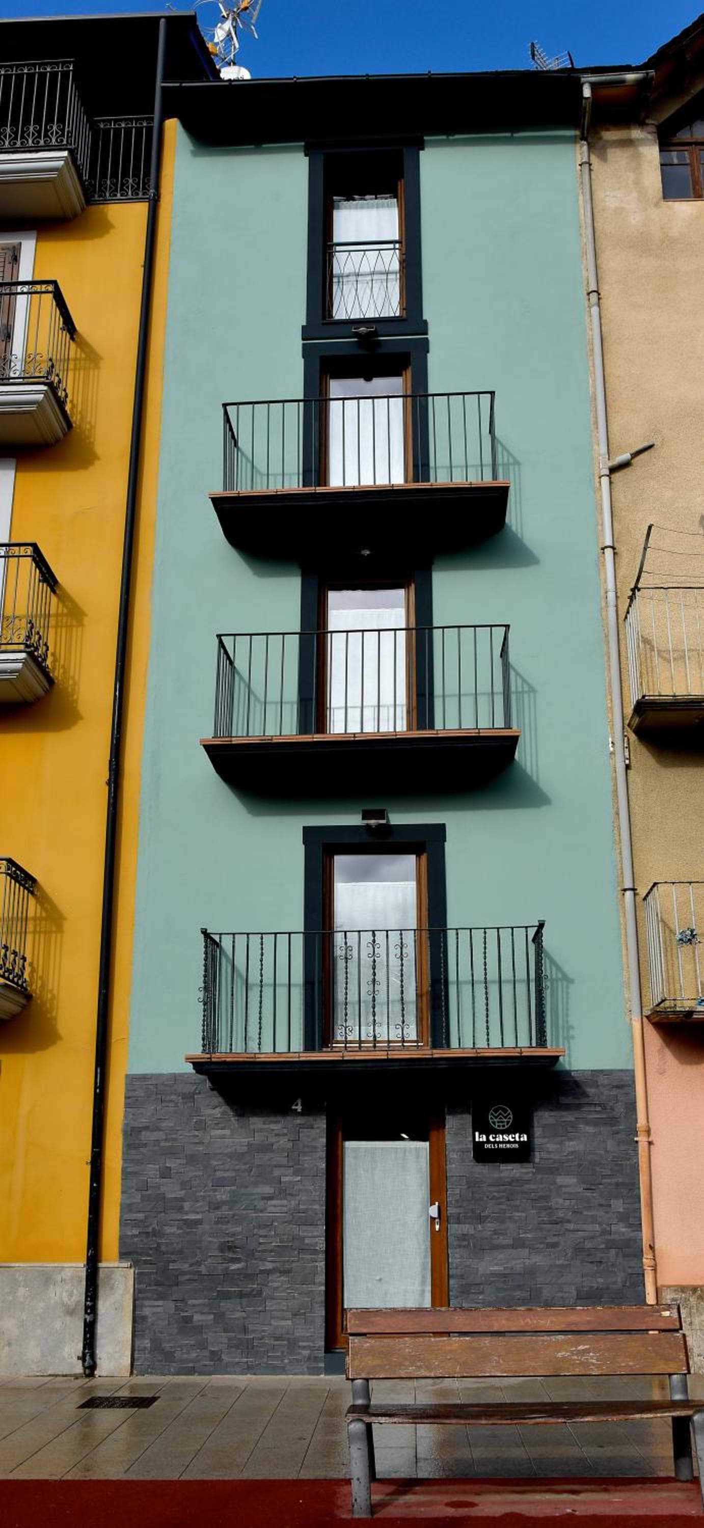 LA CASETA DELS HEROIS