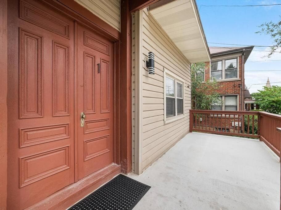Shadyside, Central !1 Spacious & Modern 1 Bedroom with Parking
