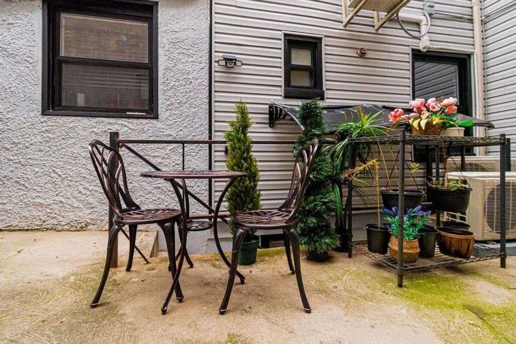 Luxury 6BR Home in Brooklyn