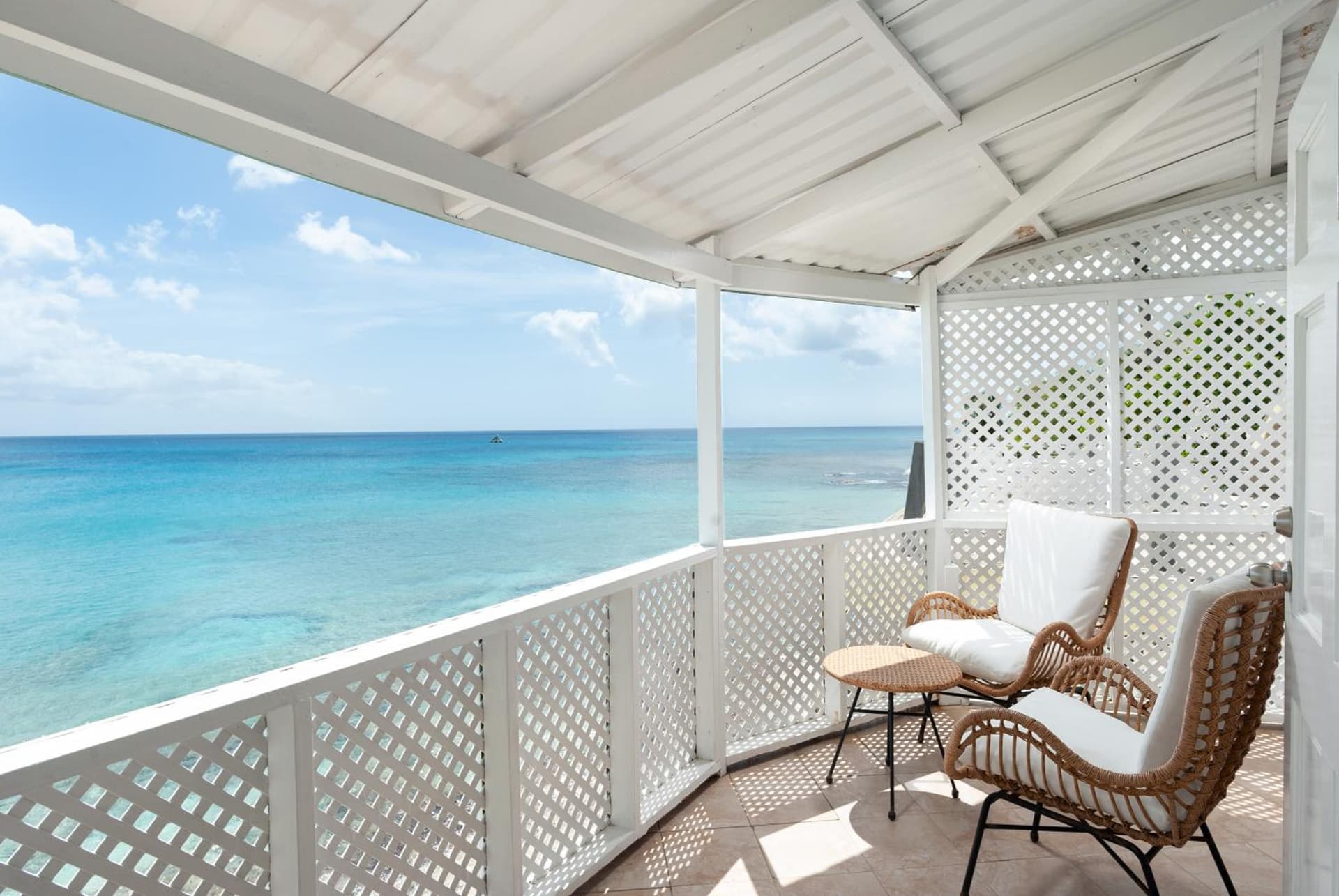 Purple Rain - Direct Beach Access, Ocean views, 2 Bedroom, 2 Bathroom, Mullins Beach Front Bliss