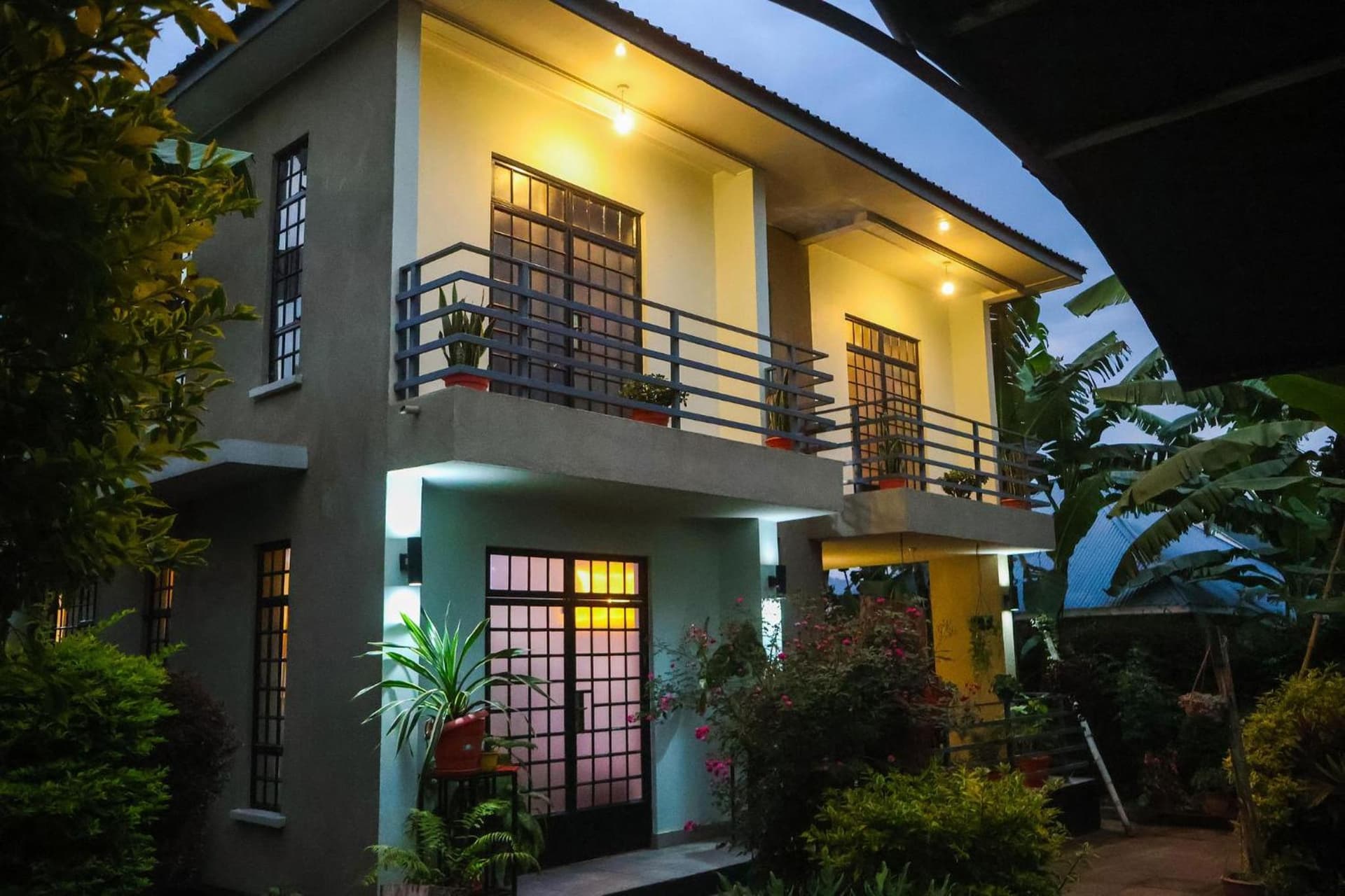 Mama Ket Homes Apartment