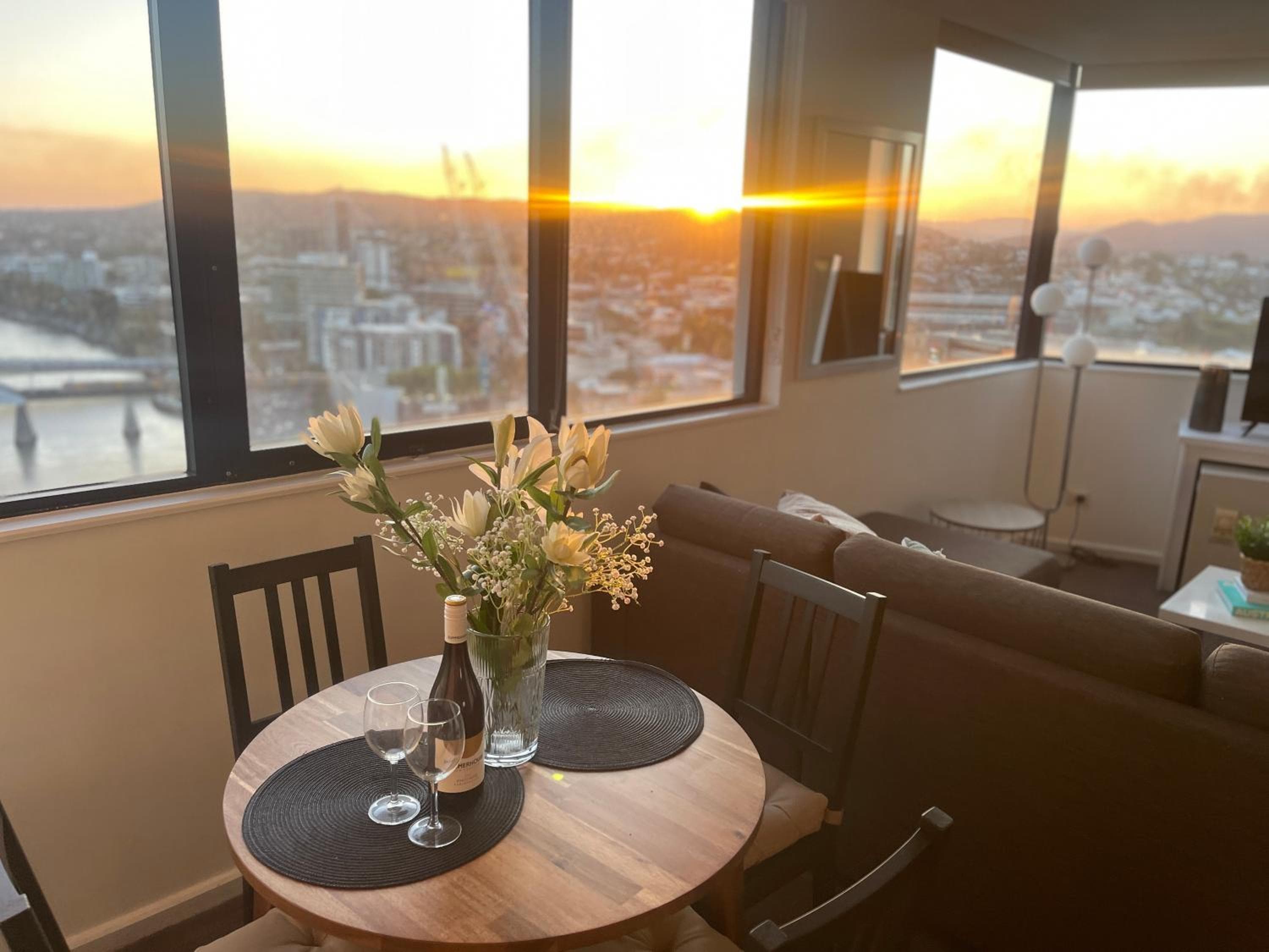 RiverView One-Bedroom Apartment Brisbane CBD