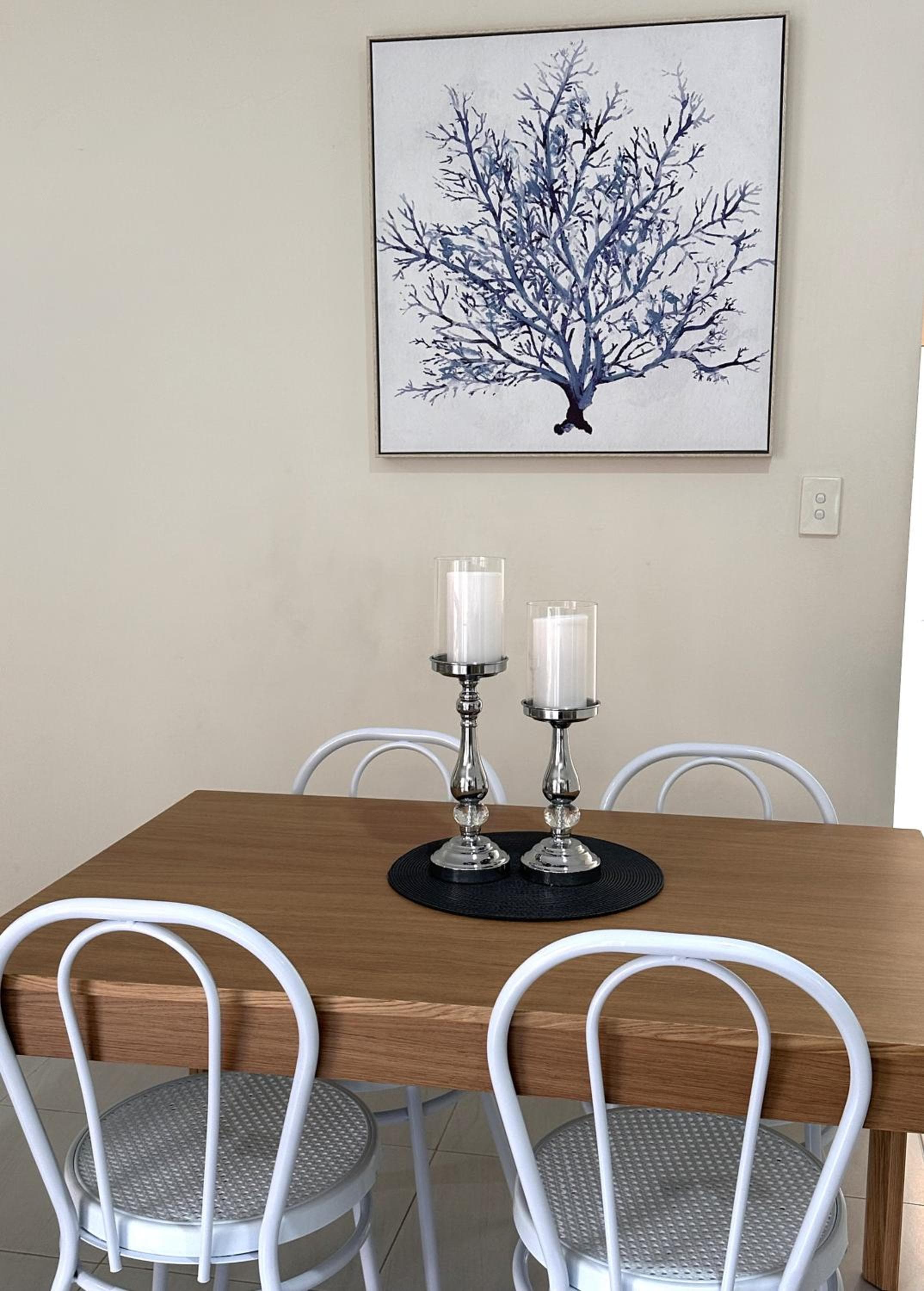 1 Sparkling Sanctuary Joondanna 3BR 2BA & Parking