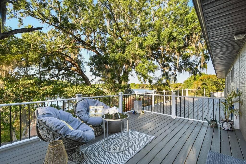 Spring Lake King Balcony Suite