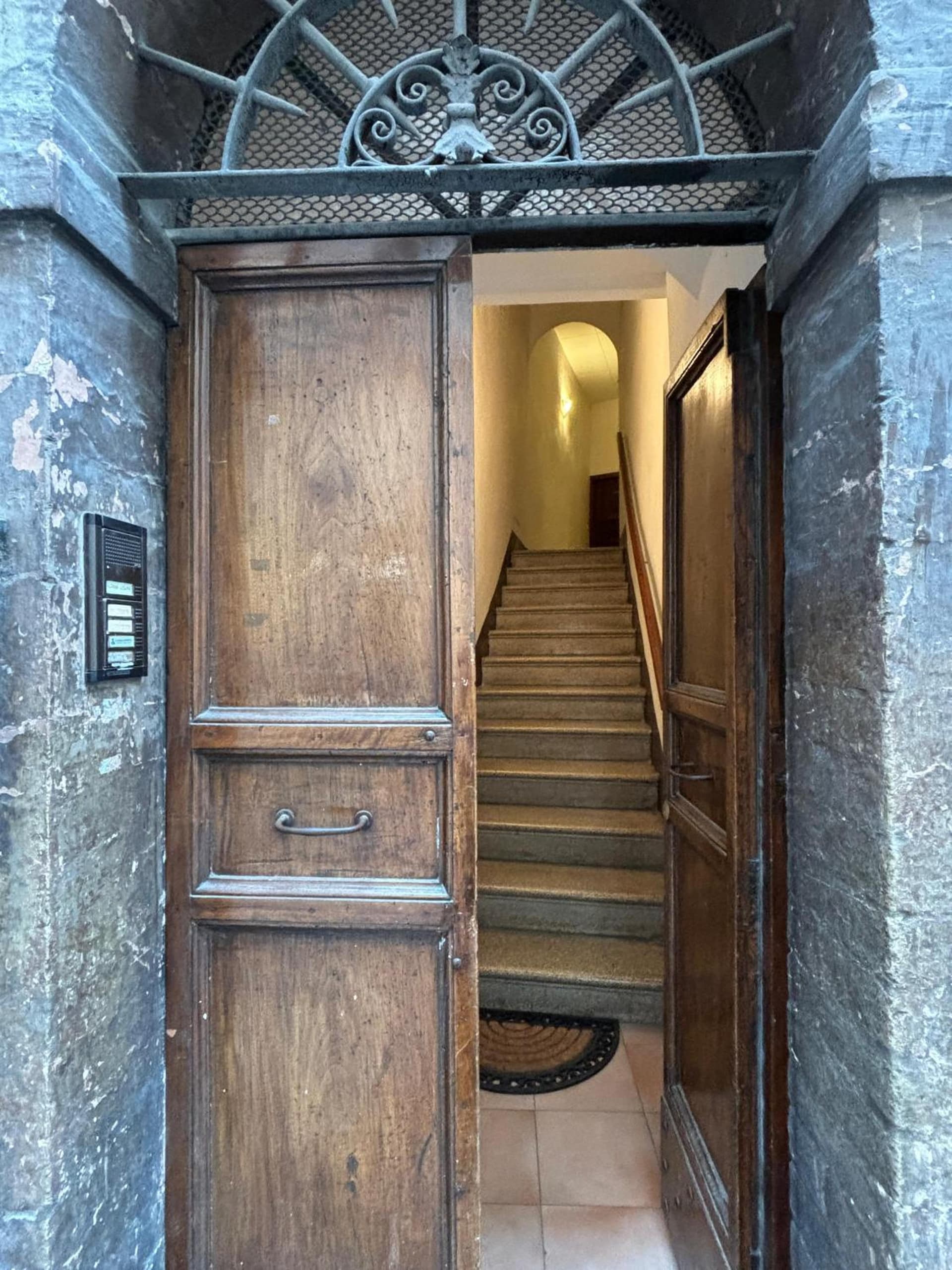 LA LOGGIA DI PORTICA Residenza Storica nel Centro di Assisi