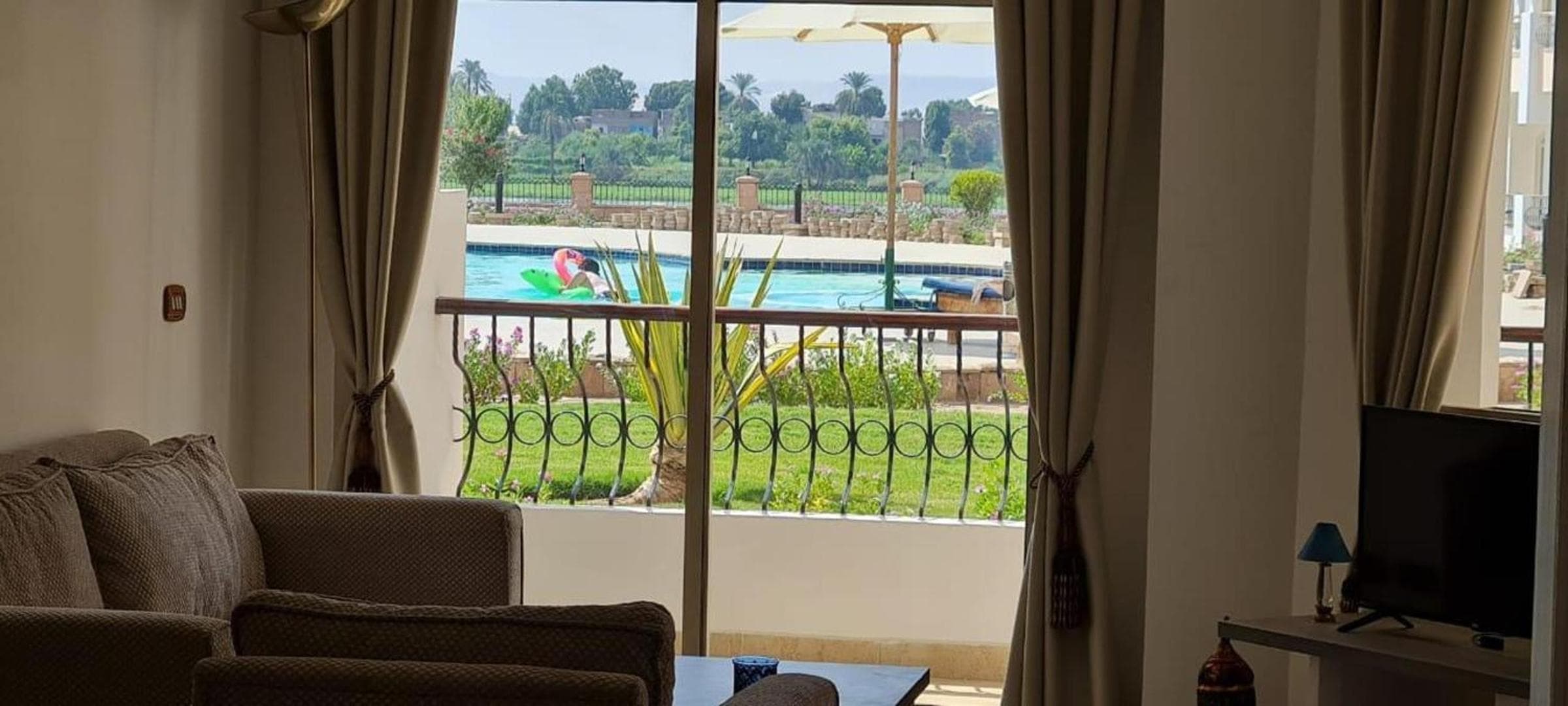 Nile Front Luxor Apt Sleeps 6 with Pool
