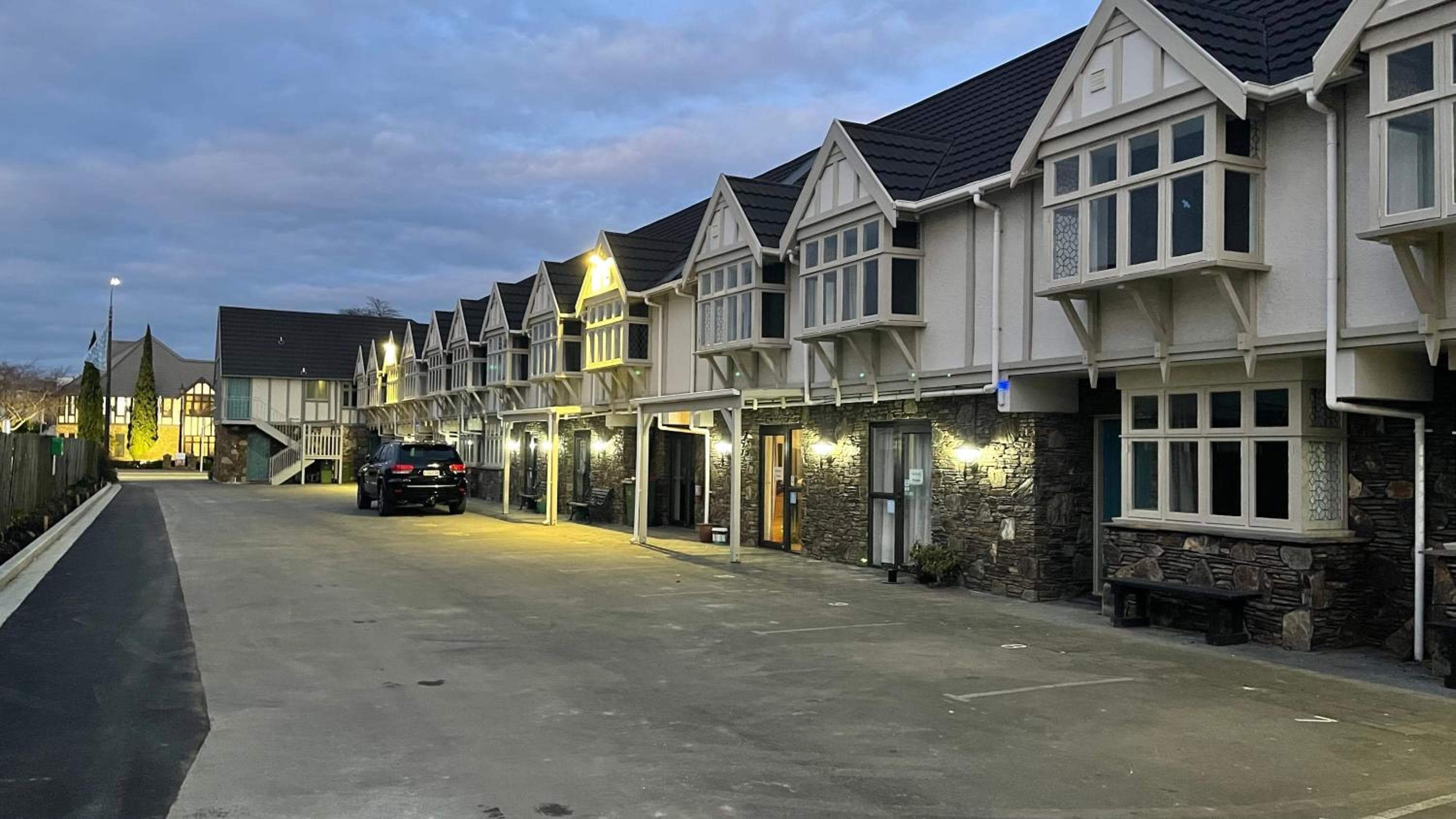 The Elmwood Motel