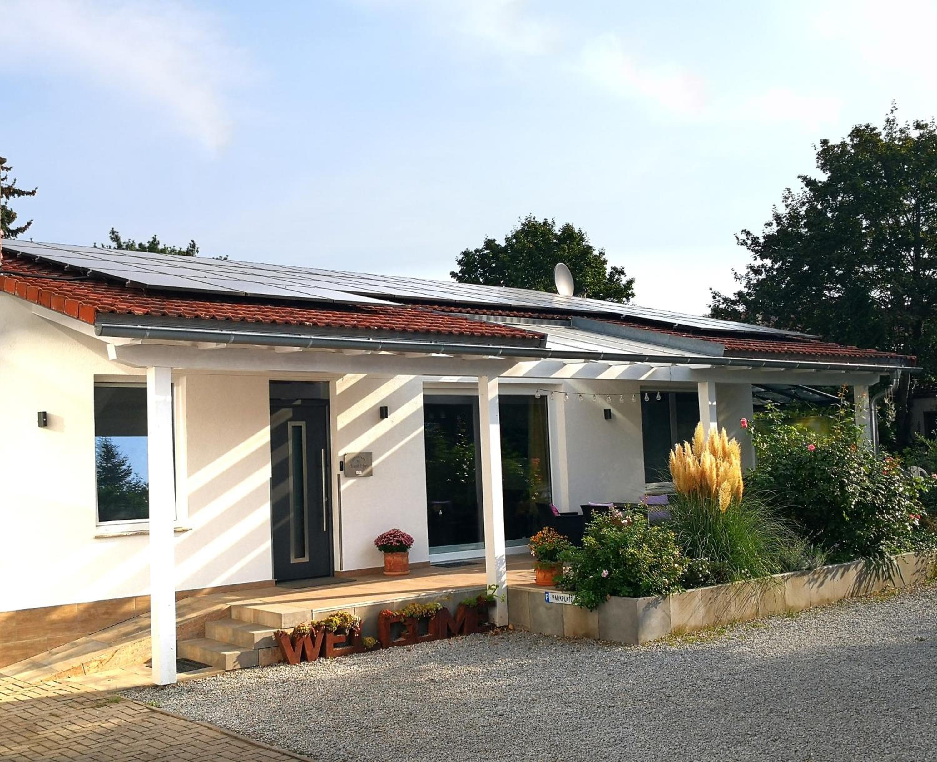 Auszeit Erfurt - stilvoller Bungalow mit Parkplatz - zentrumsnah